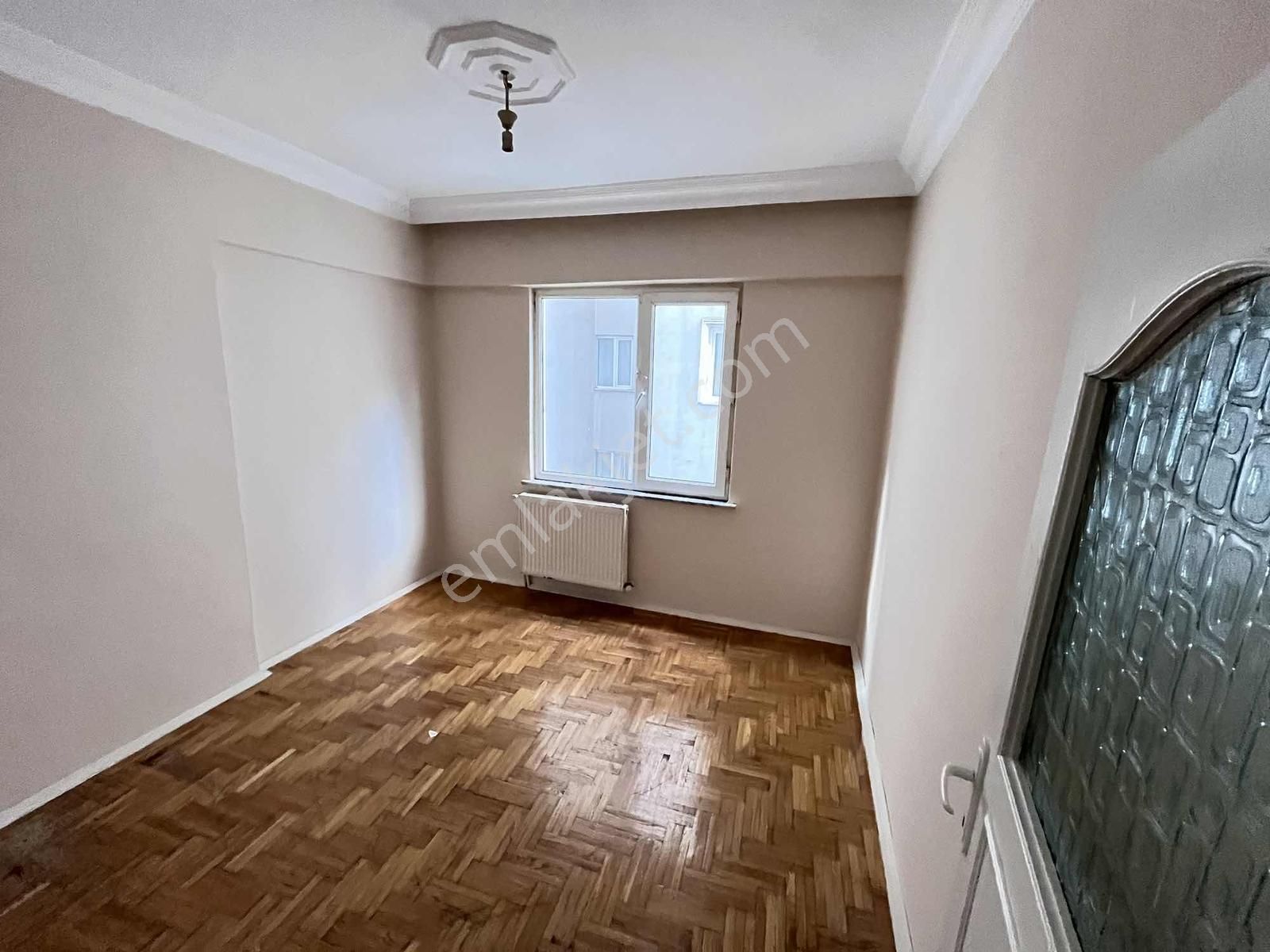 Maltepe Zümrütevlerde Palmiye Sitesi İçerisinde 3+1 Temiz 2. Kat - Görsel 27