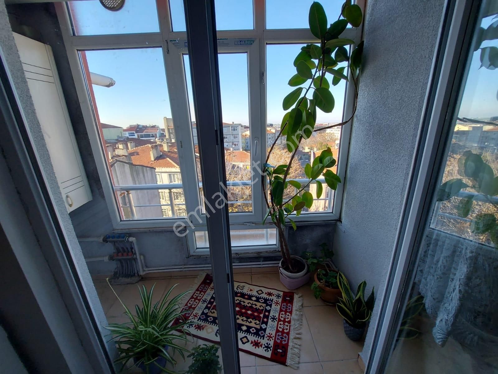 Çorlu Cumhuriyet Meydanına 150 Metre 2+1 70 M2 15 Yıllık Daire.. - Görsel 12