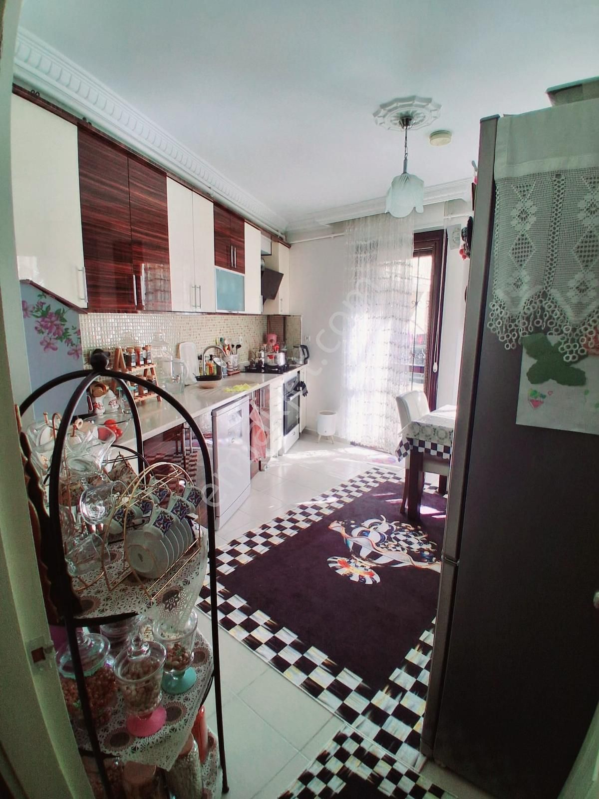 E.şehir Has.yakını 2+1 Yüksek Giriş Kat Konumunda Full Daire