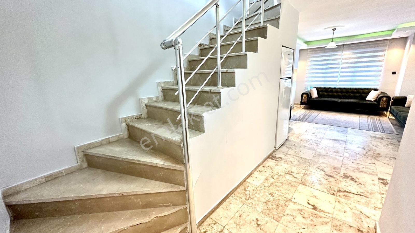 5+1 Müstakil Havuzlu Villa Kendine Ait Havuz,bahçe Ve Araç Parkı - Görsel 5