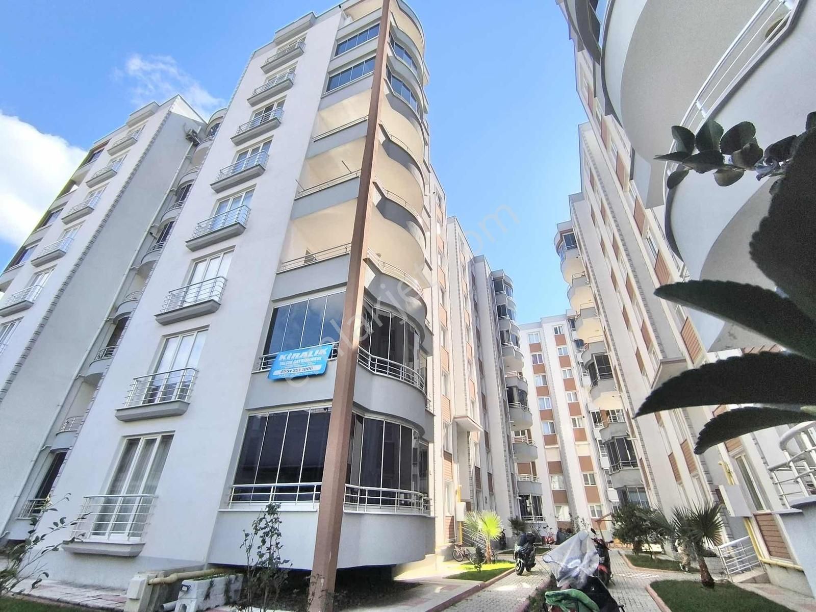 ꔪyetkili Yalçın'dan ▀▄kadıköy'de Full Eşyalı Sitede Arakat 3+1▀▄