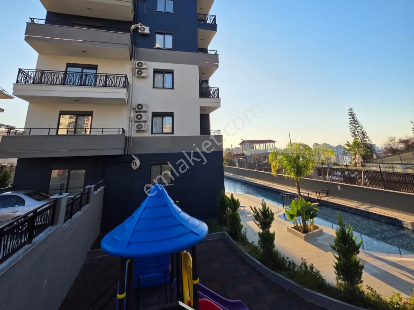 Alanya Payallar Ahm Sunsine Resıdence’da Satılık 1+1 Daire