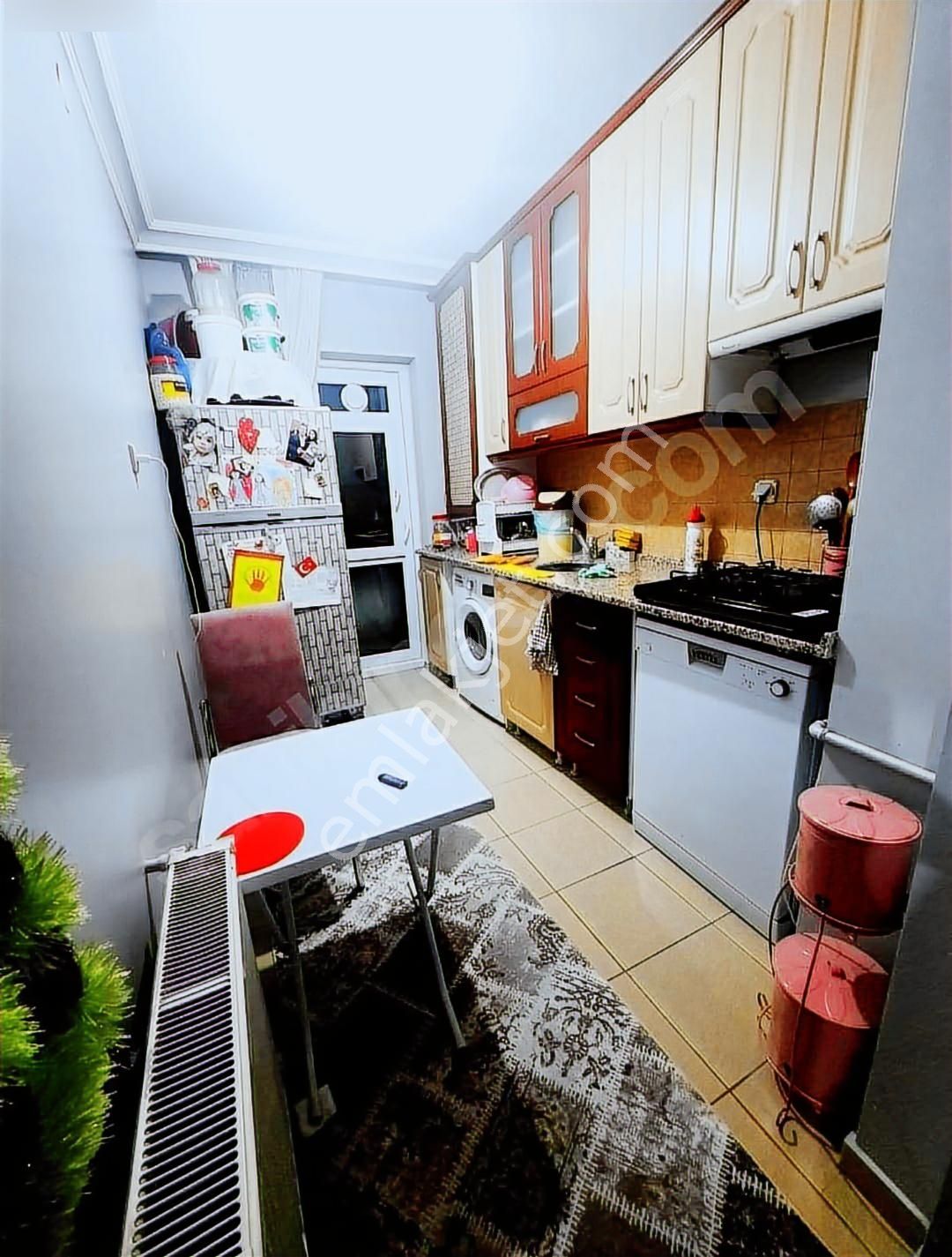 2+1 Kat Konumunda R.saydam Cadde Üzeri Full Yapılı Satılık Daire - Görsel 2