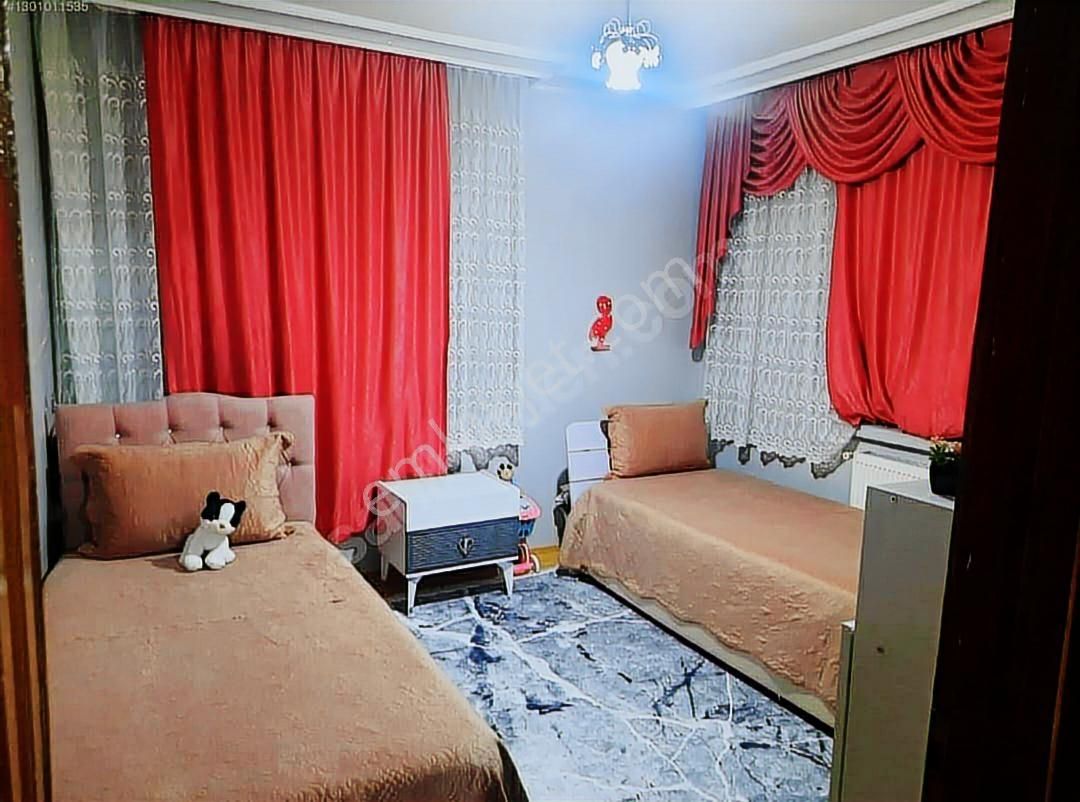 2+1 Kat Konumunda R.saydam Cadde Üzeri Full Yapılı Satılık Daire - Görsel 5