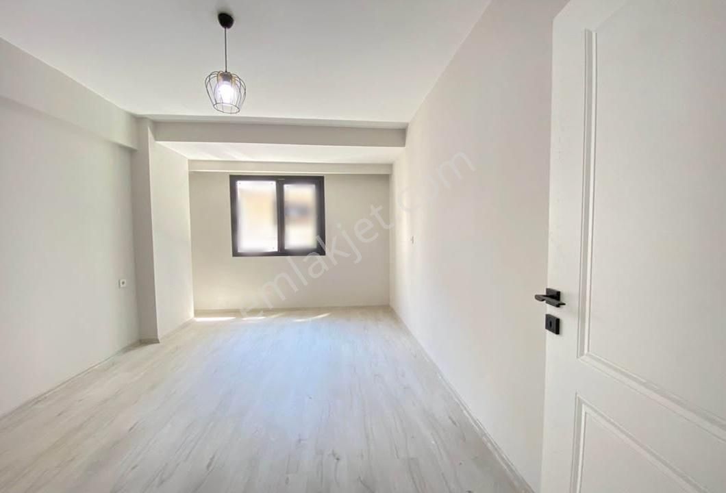 Kod 3183 Sultançiftliği Mah Yatırıma Uygun Amerikan Mutfaklı 2+1 - Görsel 8