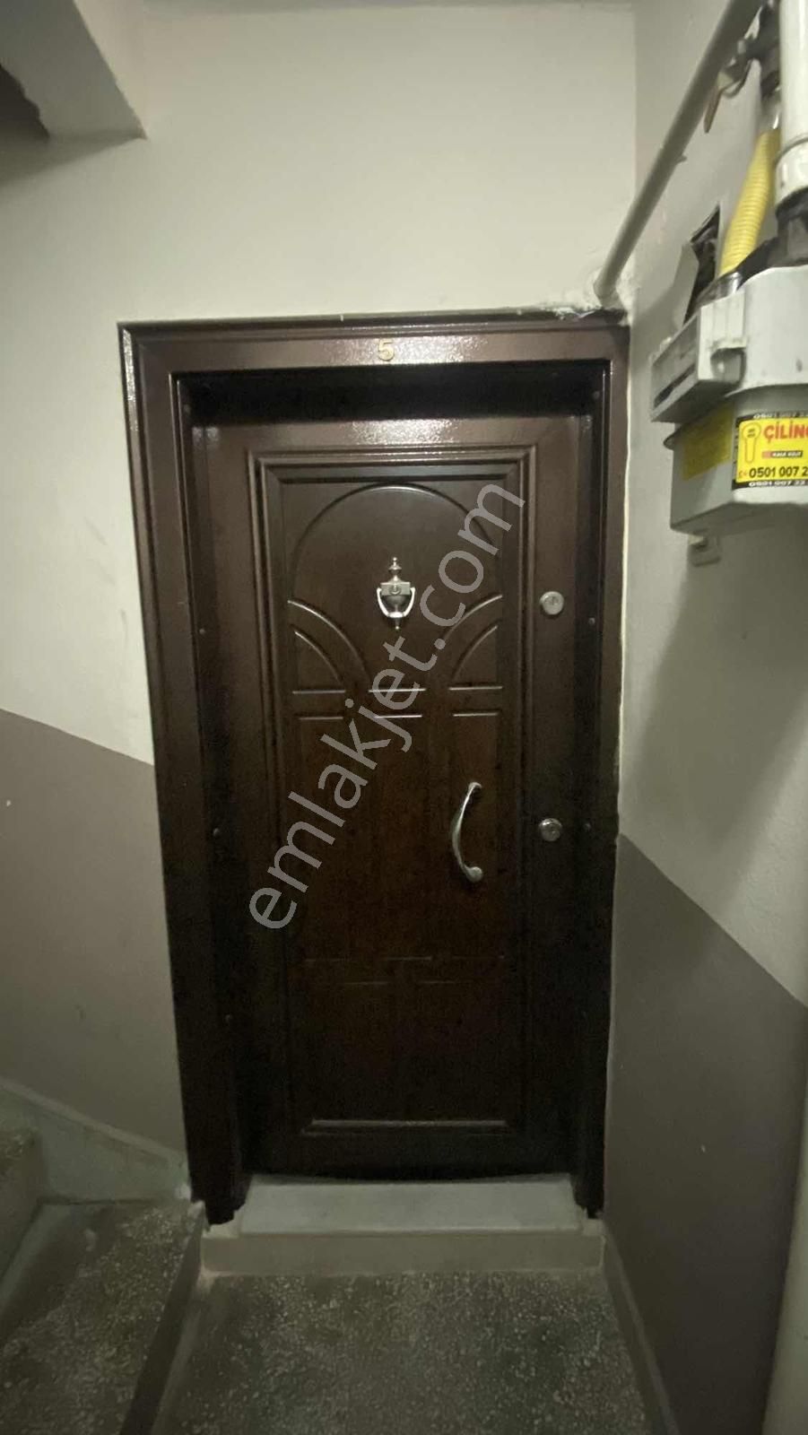 Efeler Cumhuriyet Mahallesinde Geniş 3+1 Daire - Görsel 12