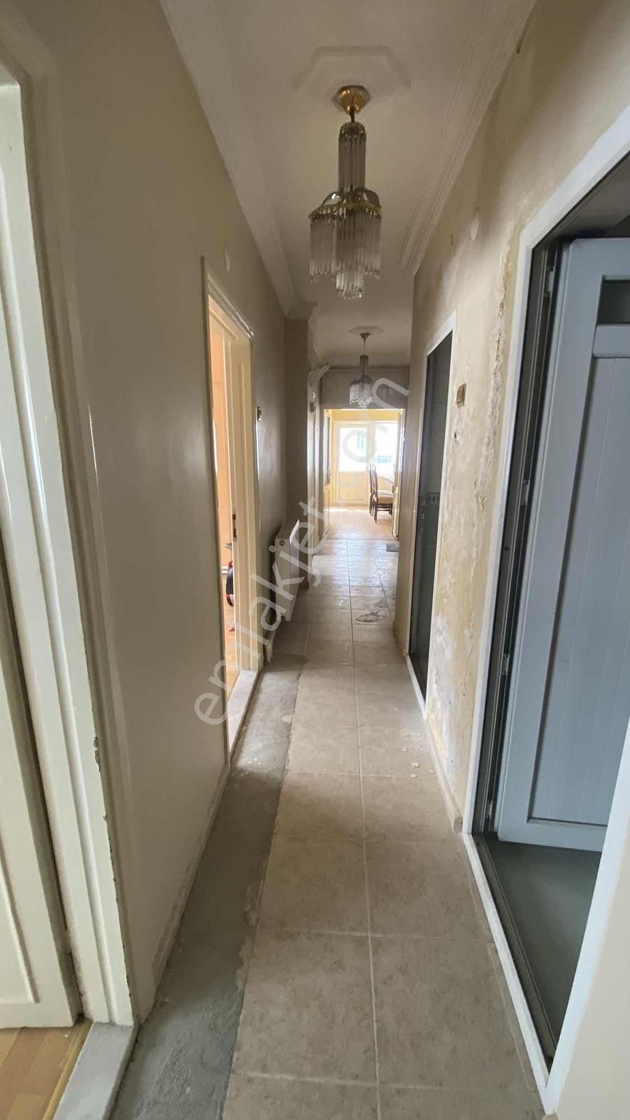 Efeler Cumhuriyet Mahallesinde Geniş 3+1 Daire - Görsel 13