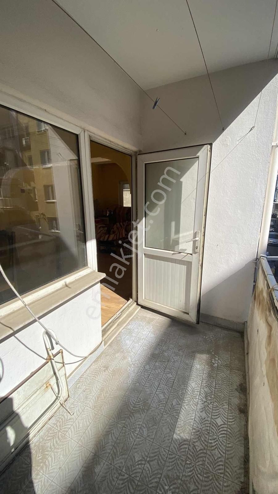 Efeler Cumhuriyet Mahallesinde Geniş 3+1 Daire - Görsel 10