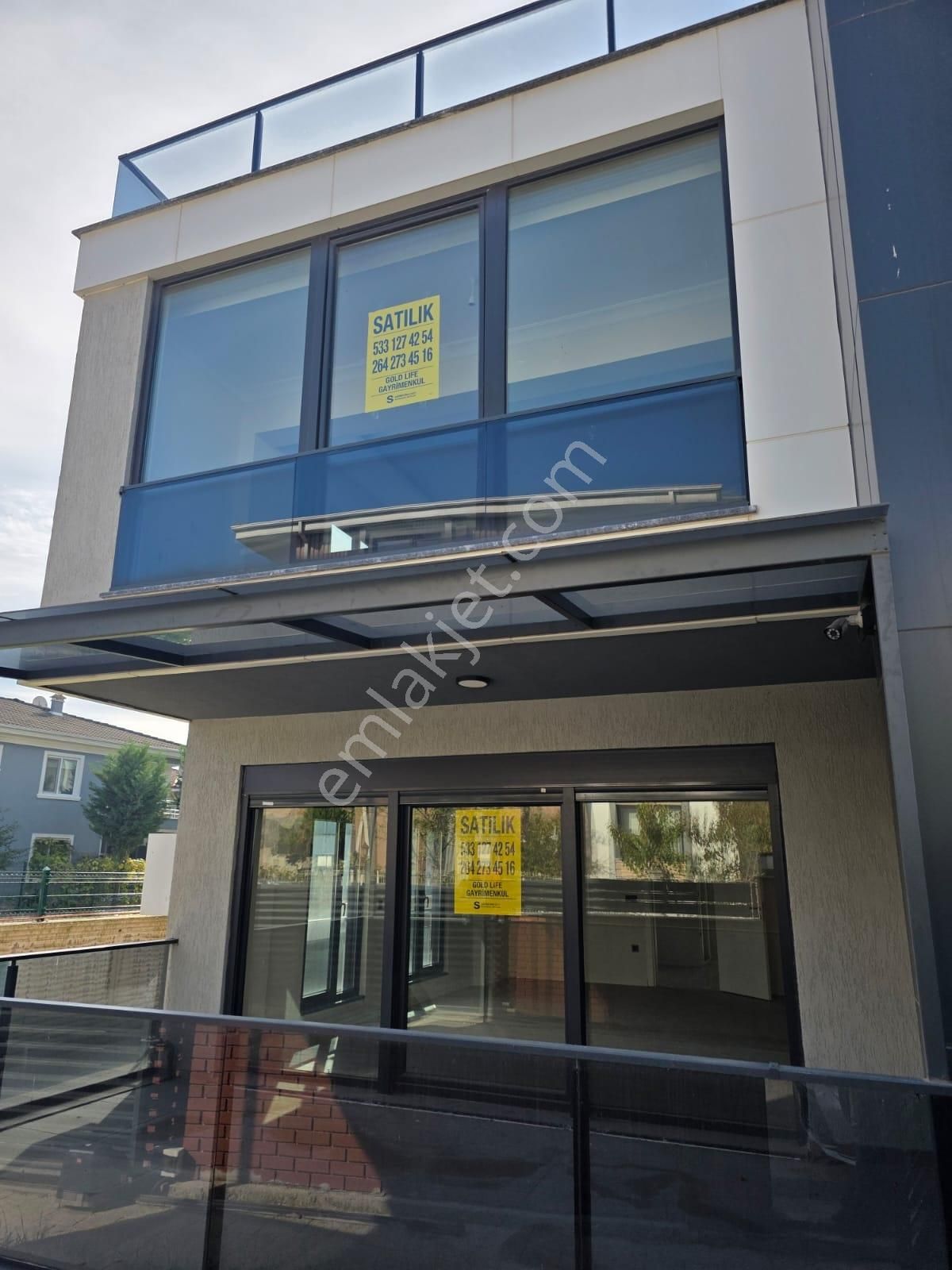 Sakarya Serdivan Avm'ye Komşu 4+1 Lüks Villa - Görsel 35