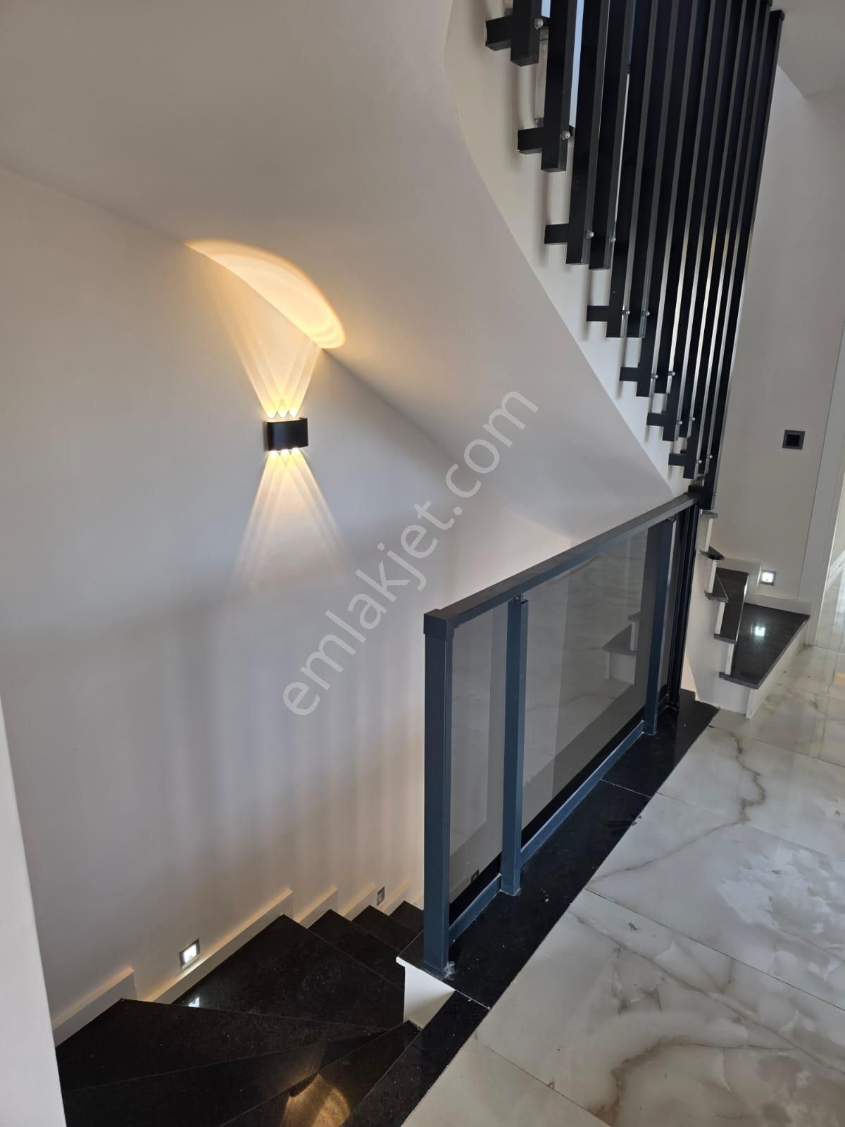 Sakarya Serdivan Avm'ye Komşu 4+1 Lüks Villa - Görsel 12