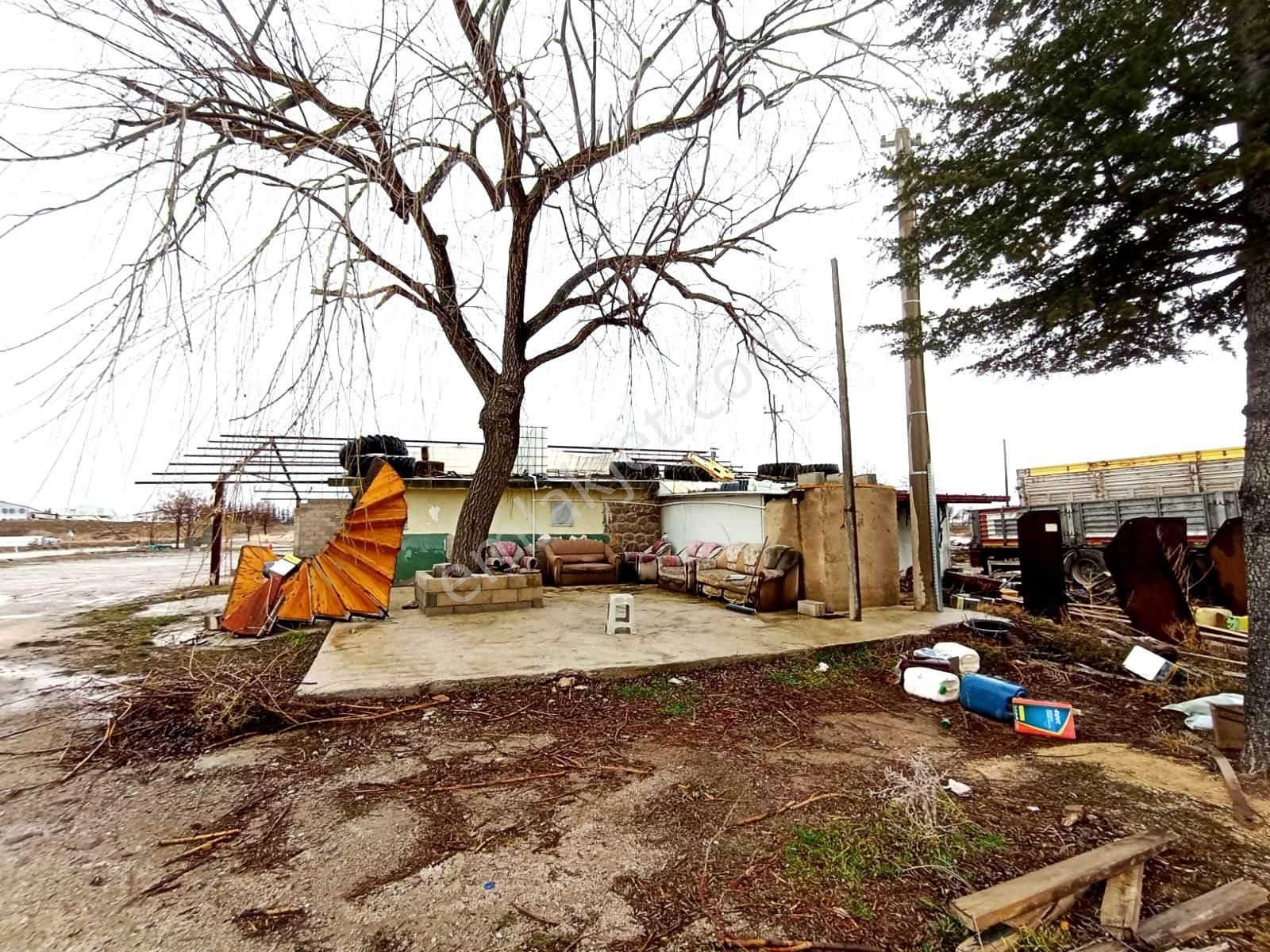 Hatunsarayda 2.084 Metre Arsa Üzerinde Kurulu İşyeri - Görsel 2