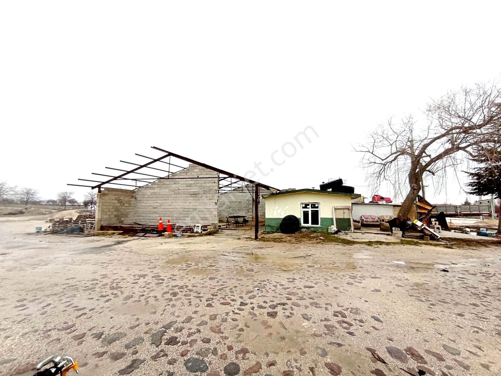 Hatunsarayda 2.084 Metre Arsa Üzerinde Kurulu İşyeri - Görsel 5