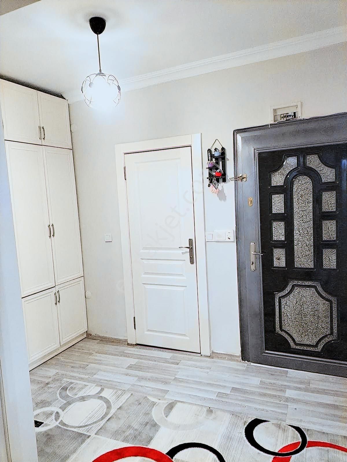 Serhat 100 Evlerde Metroya Yakın, Bakımlı 3+1 Fırsat Daire - Görsel 7