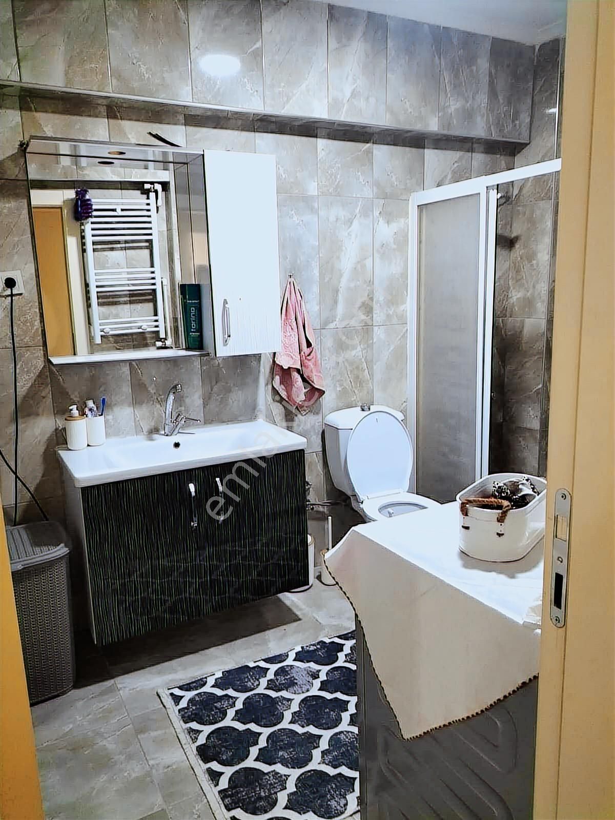 Serhat 100 Evlerde Metroya Yakın, Bakımlı 3+1 Fırsat Daire - Görsel 9