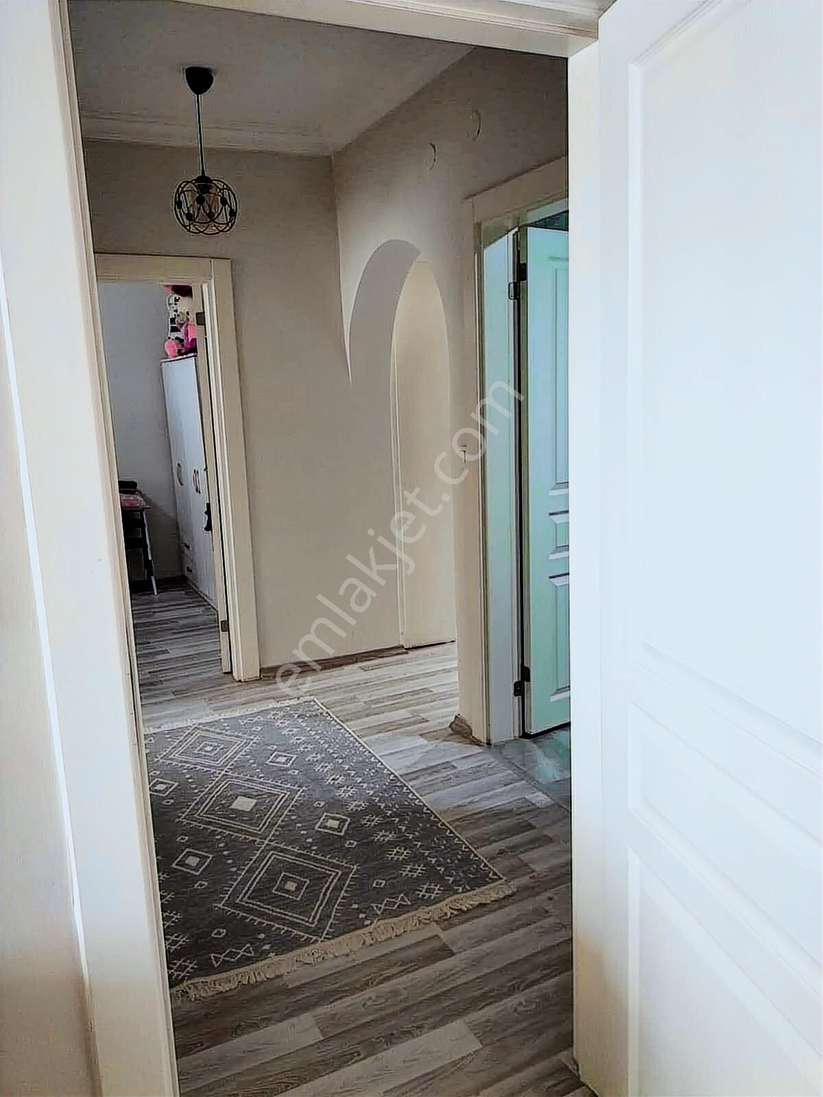 Serhat 100 Evlerde Metroya Yakın, Bakımlı 3+1 Fırsat Daire - Görsel 12