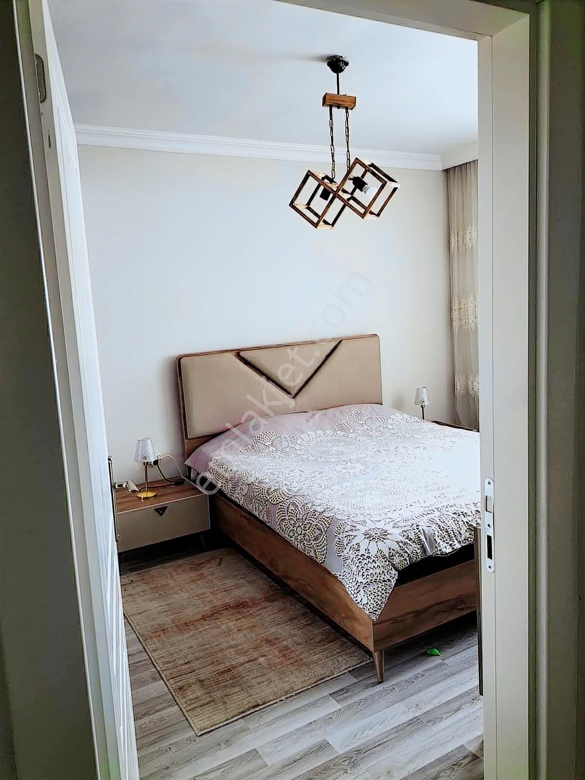 Serhat 100 Evlerde Metroya Yakın, Bakımlı 3+1 Fırsat Daire - Görsel 6