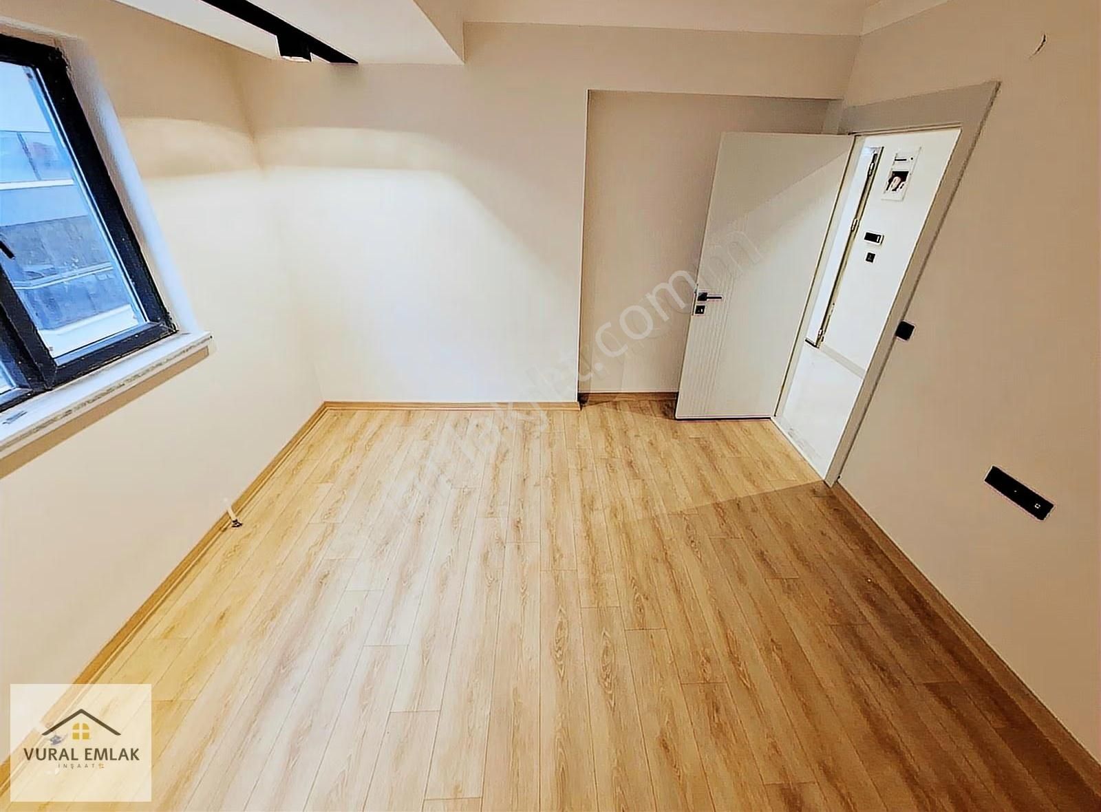 Vural'dan Yenikent'de Merkezi Güzergahta 4+1 İskanlı 170m2 Acill - Görsel 13