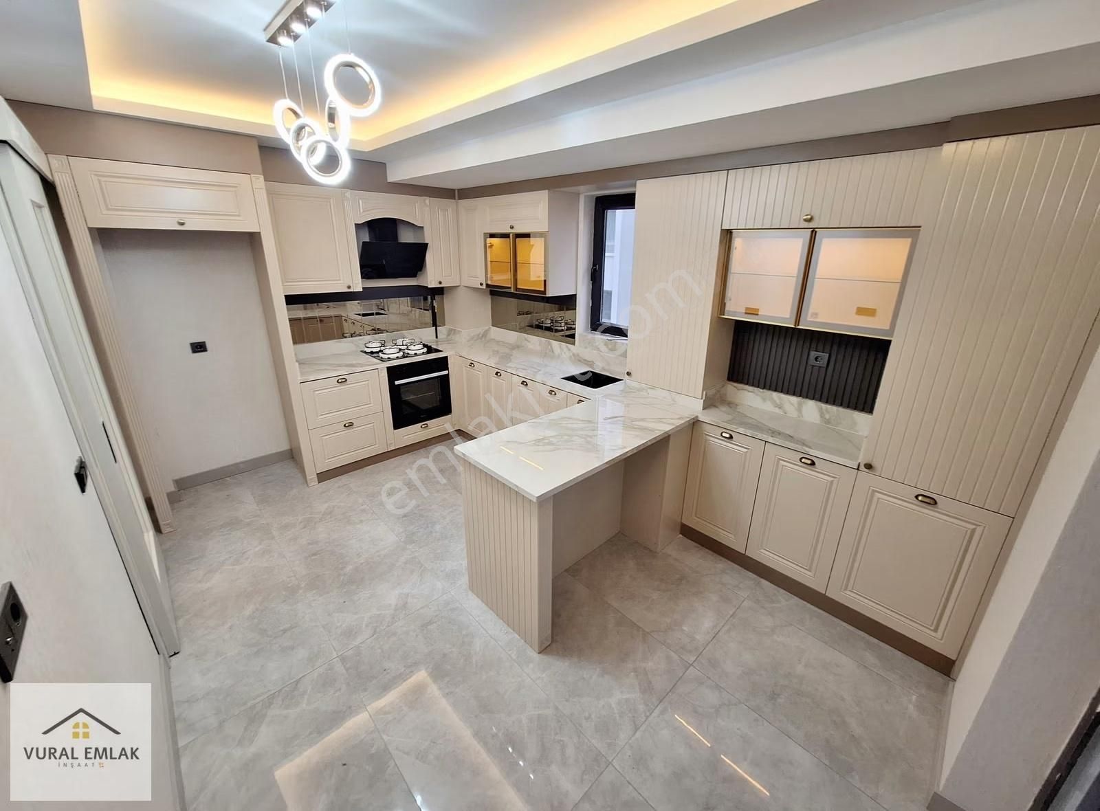 Vural'dan Yenikent'de Merkezi Güzergahta 4+1 İskanlı 170m2 Acill - Görsel 17