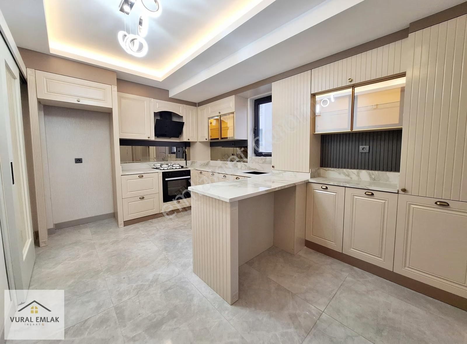 Vural'dan Yenikent'de Merkezi Güzergahta 4+1 İskanlı 170m2 Acill - Görsel 29