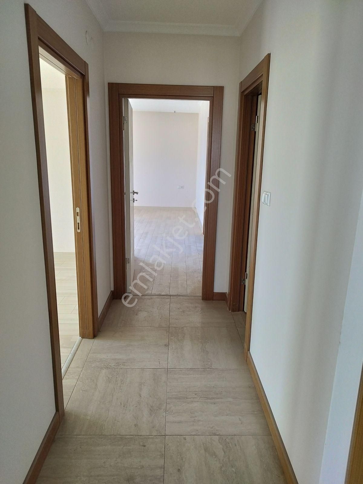 Realty Gate Gayri Menkulden Ovacık'ta Kiralık 4+1 Site Dairesi - Görsel 11