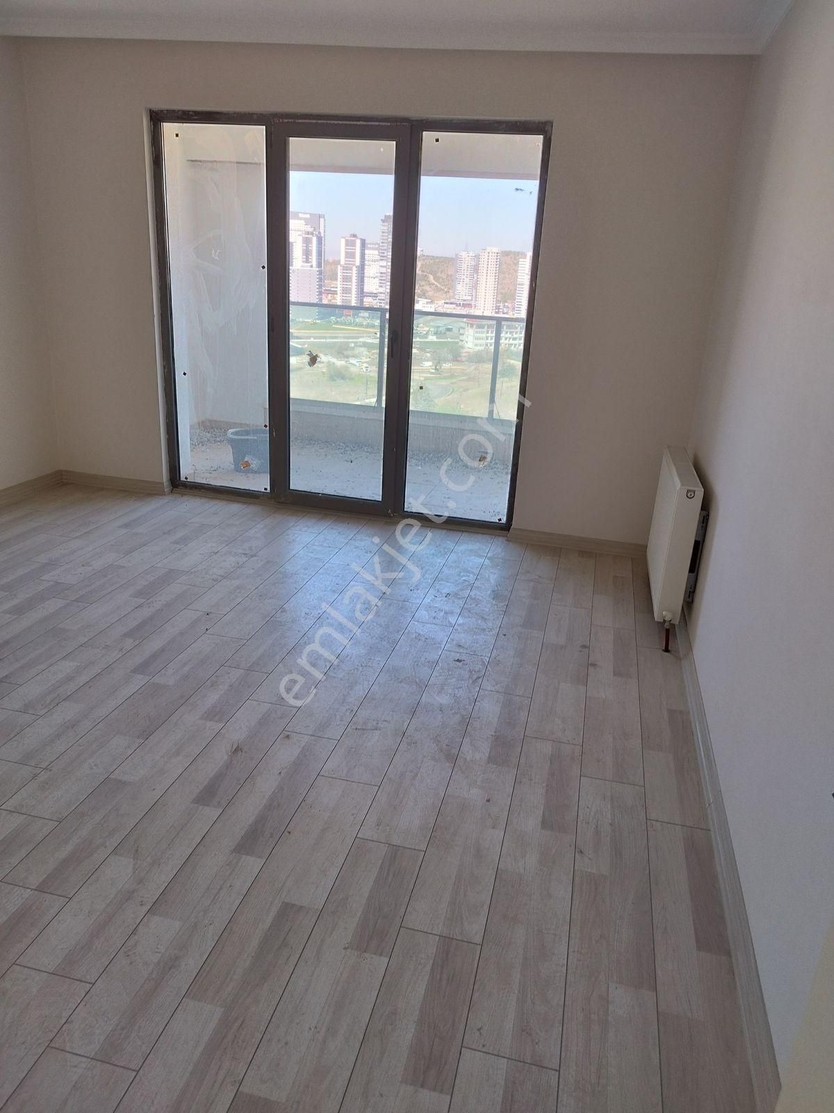 Realty Gate Gayri Menkulden Ovacık'ta Kiralık 4+1 Site Dairesi - Görsel 16