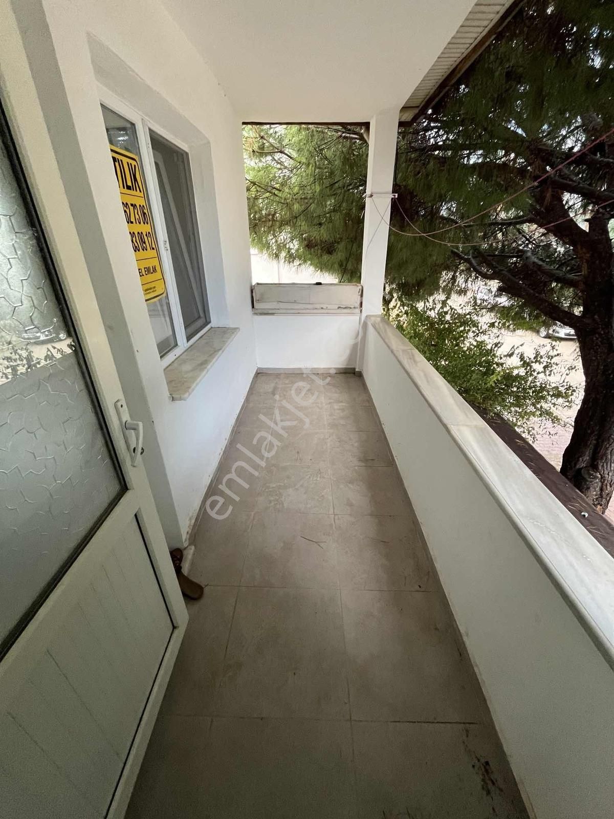 Gömeç Kemalpaşa Hastane Ve Okul Sokağında Kiralık 2+1 Daire - Görsel 8