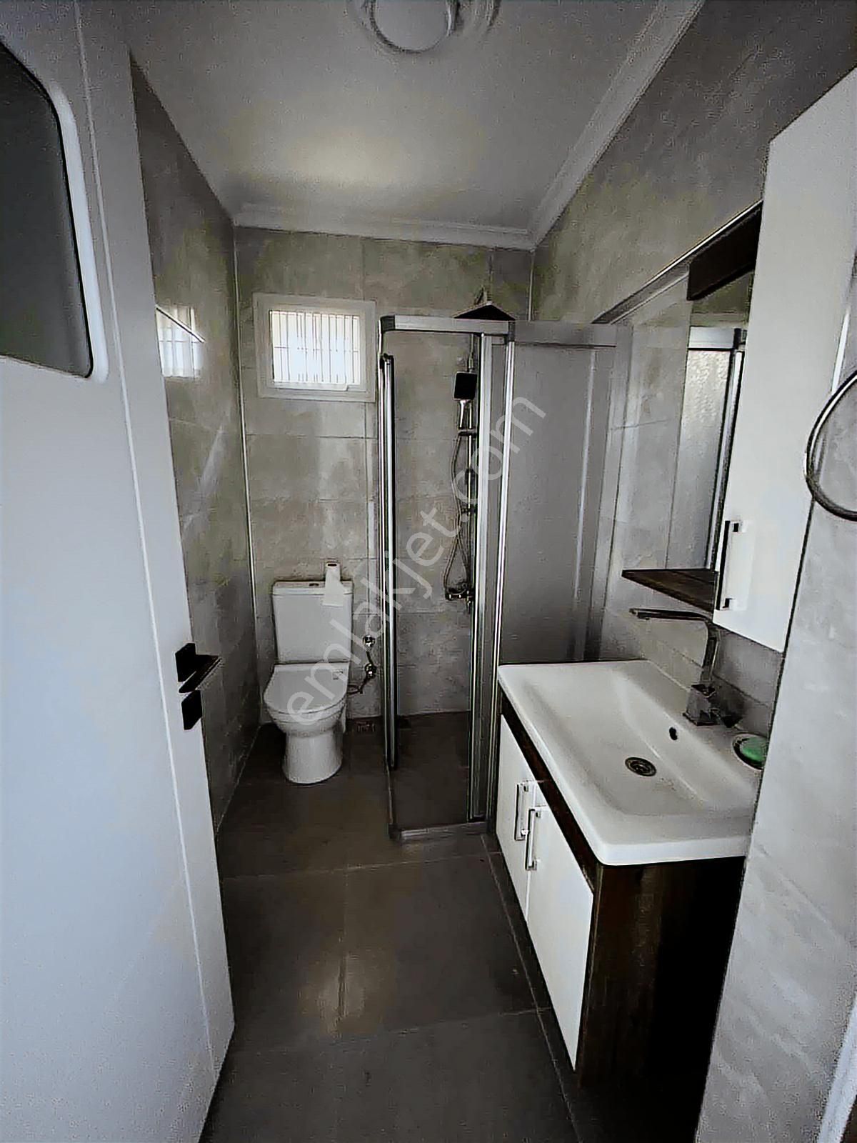 Gömeç Kemalpaşa Hastane Ve Okul Sokağında Kiralık 2+1 Daire - Görsel 11