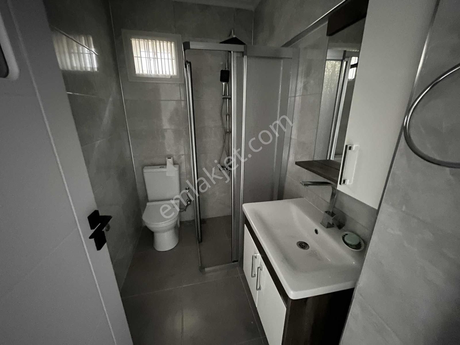 Gömeç Kemalpaşa Hastane Ve Okul Sokağında Kiralık 2+1 Daire - Görsel 26