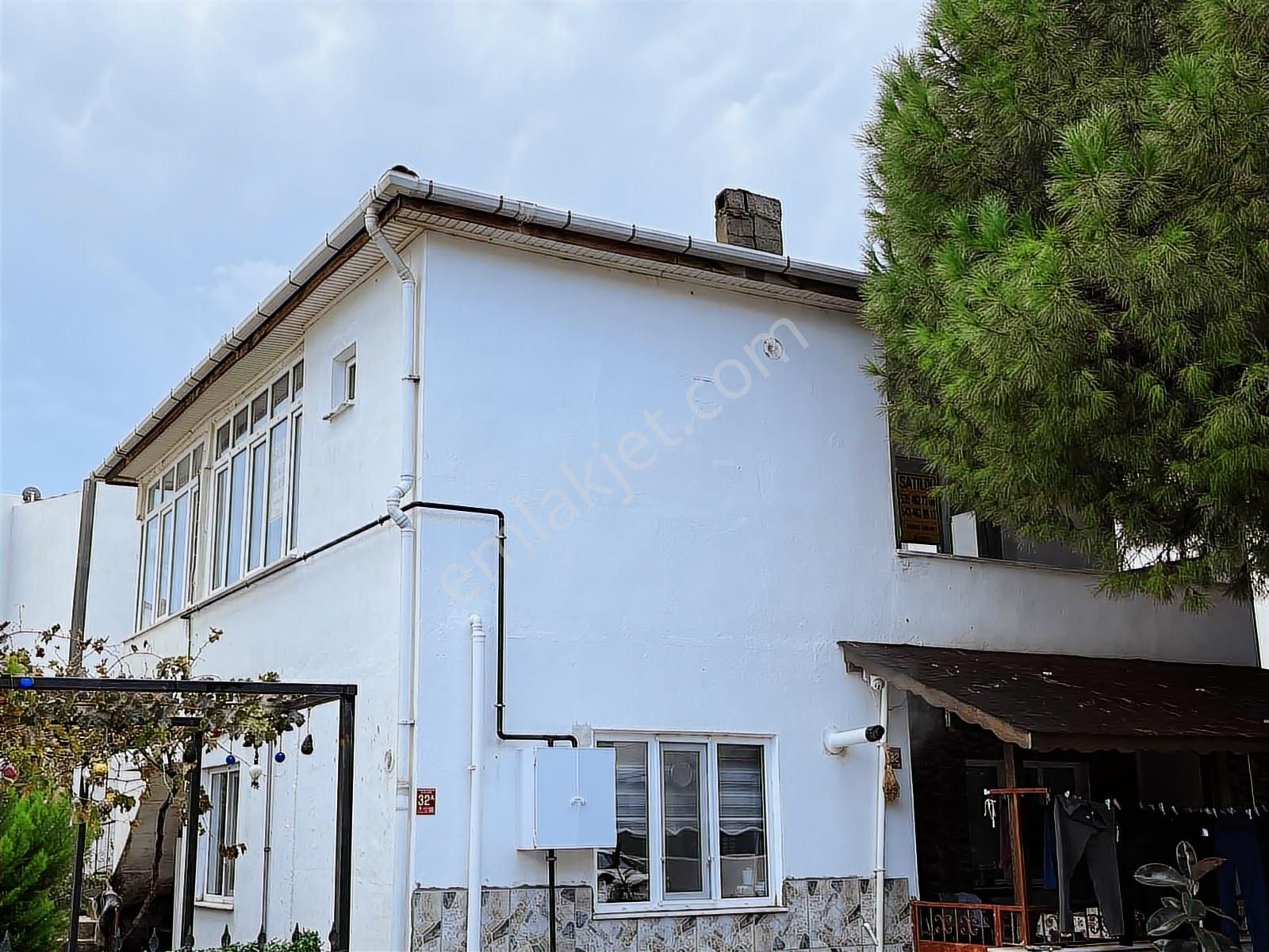 Gömeç Kemalpaşa Hastane Ve Okul Sokağında Kiralık 2+1 Daire - Görsel 21