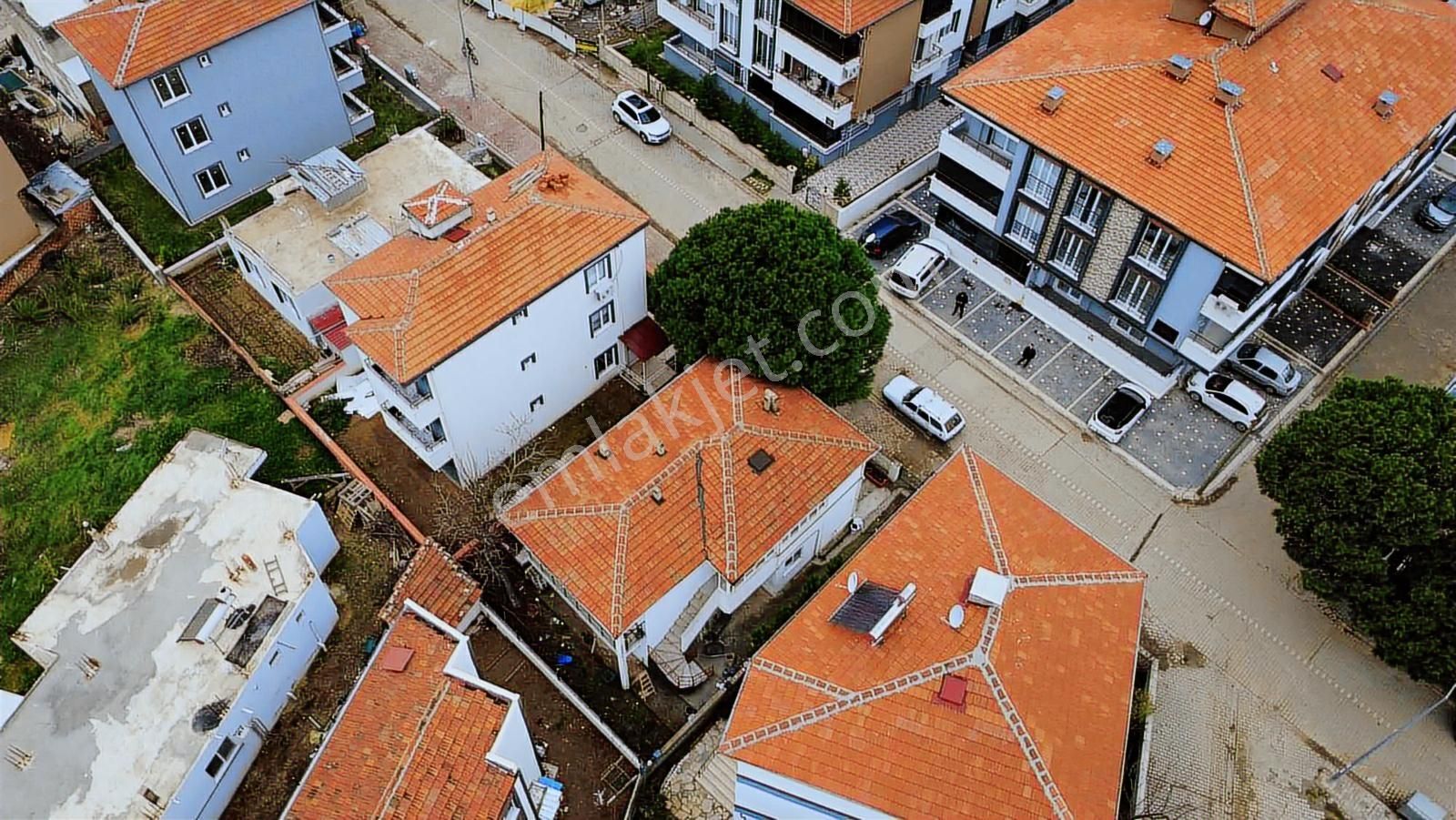 Gömeç Kemalpaşa Hastane Ve Okul Sokağında Kiralık 2+1 Daire - Görsel 6