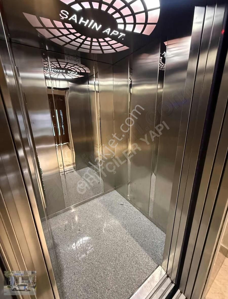 Ufuk Caddesi Dibinde Metrobüse 10 Dk Mesafede Lüx 3+1 Daire - Görsel 13