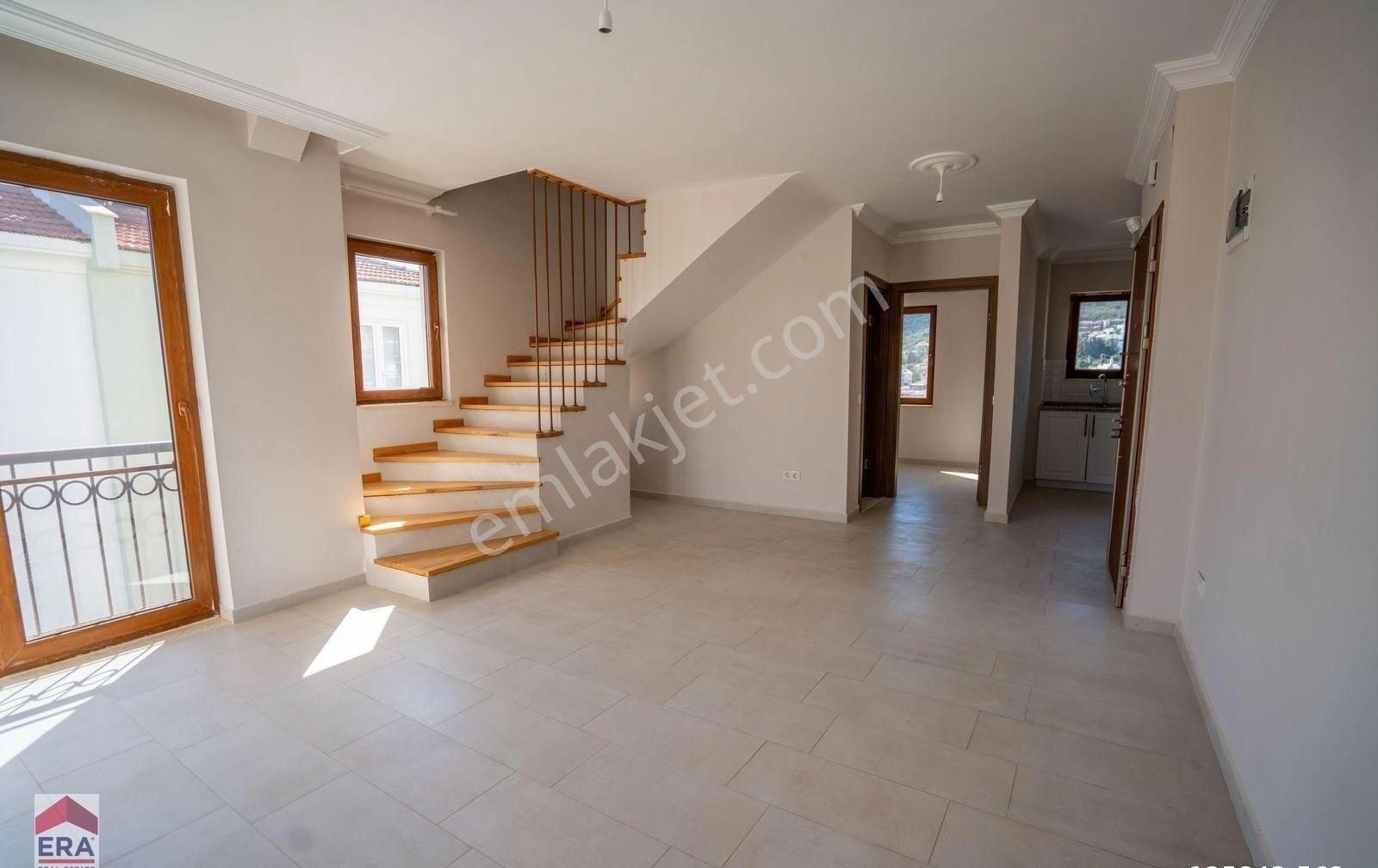 Datça Merkezde Satılık 3+1 Deniz Manzaralı Dubleks Daire - Görsel 8