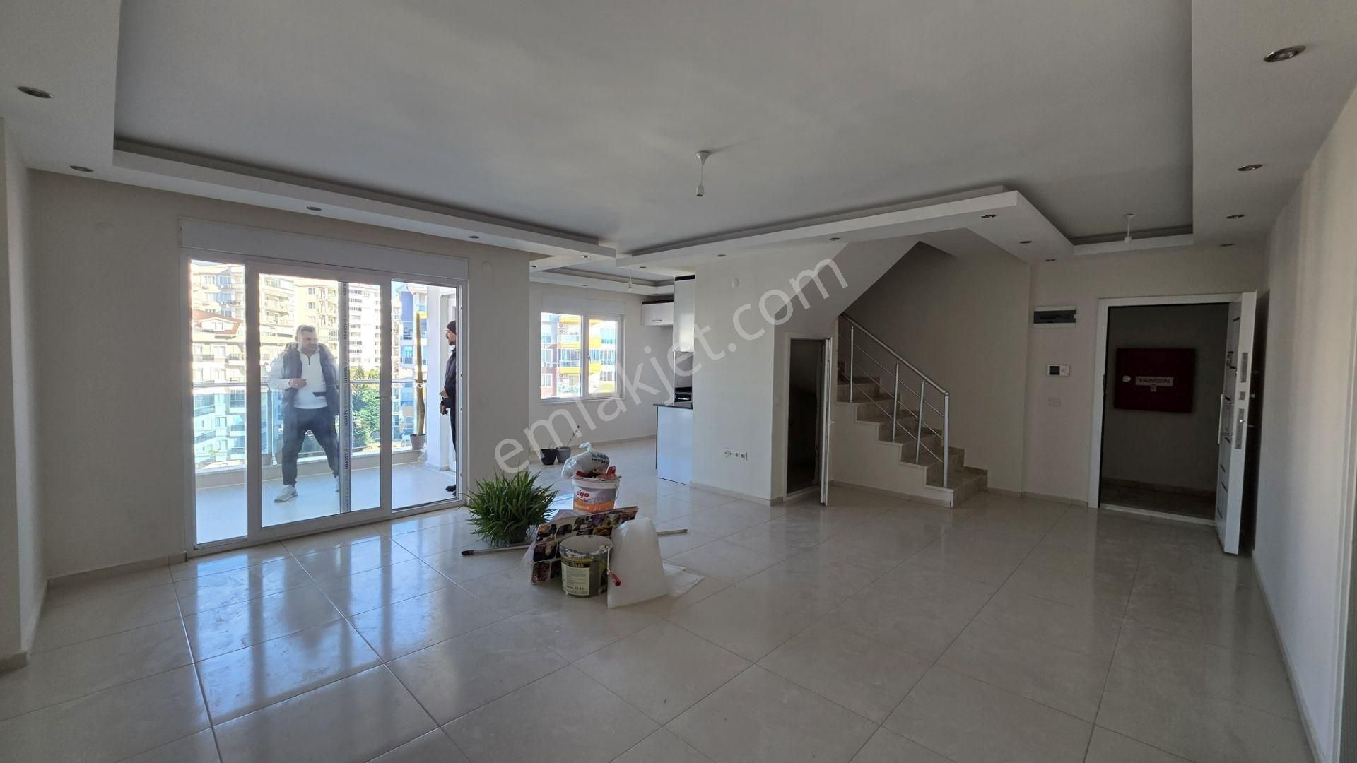 Alanya Tosmur 2+1 Penthouse Denize Yakın İnanılmaz Muhteşem Yatırım Fırsatı - Görsel 15