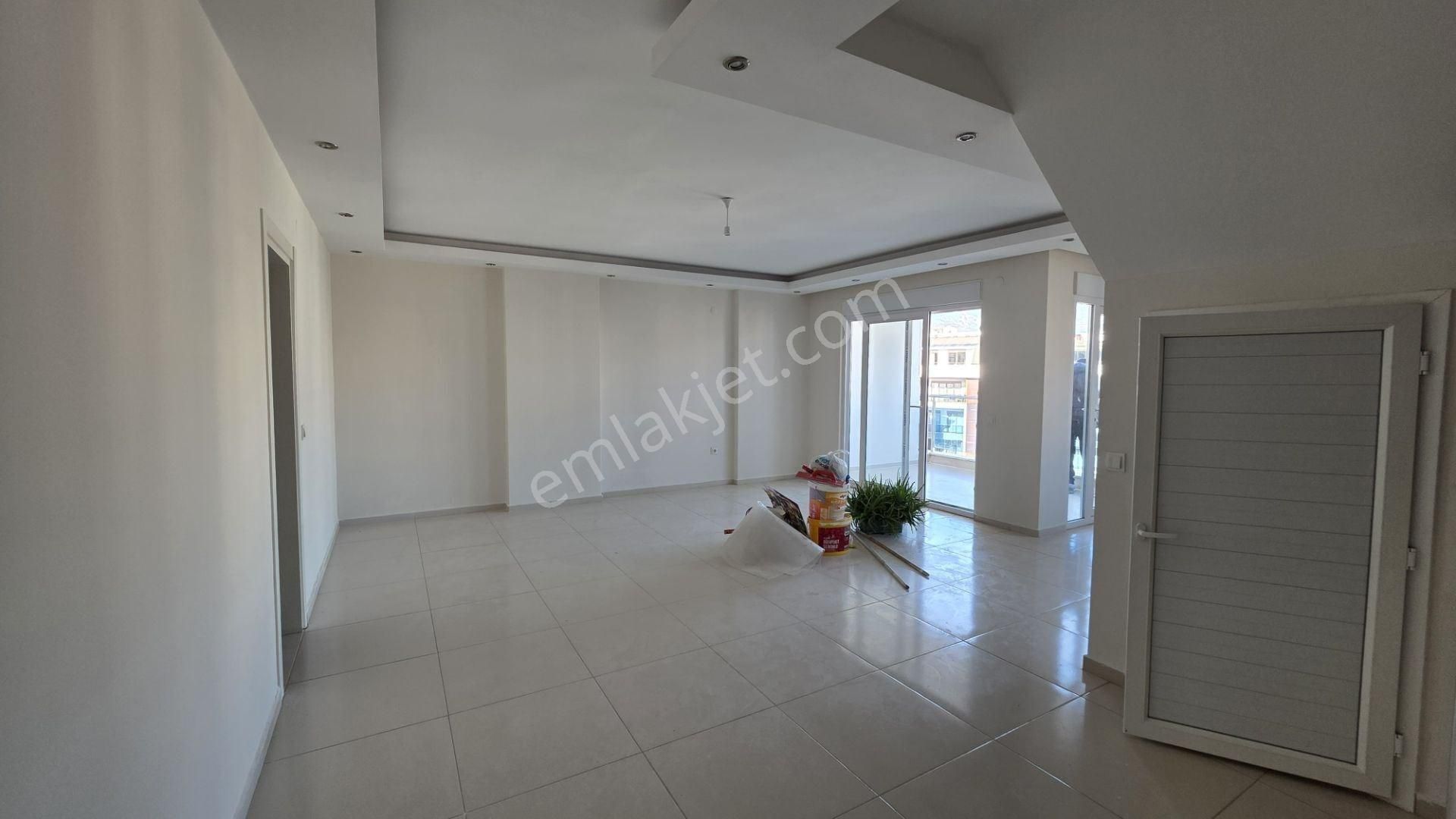 Alanya Tosmur 2+1 Penthouse Denize Yakın İnanılmaz Muhteşem Yatırım Fırsatı - Görsel 16