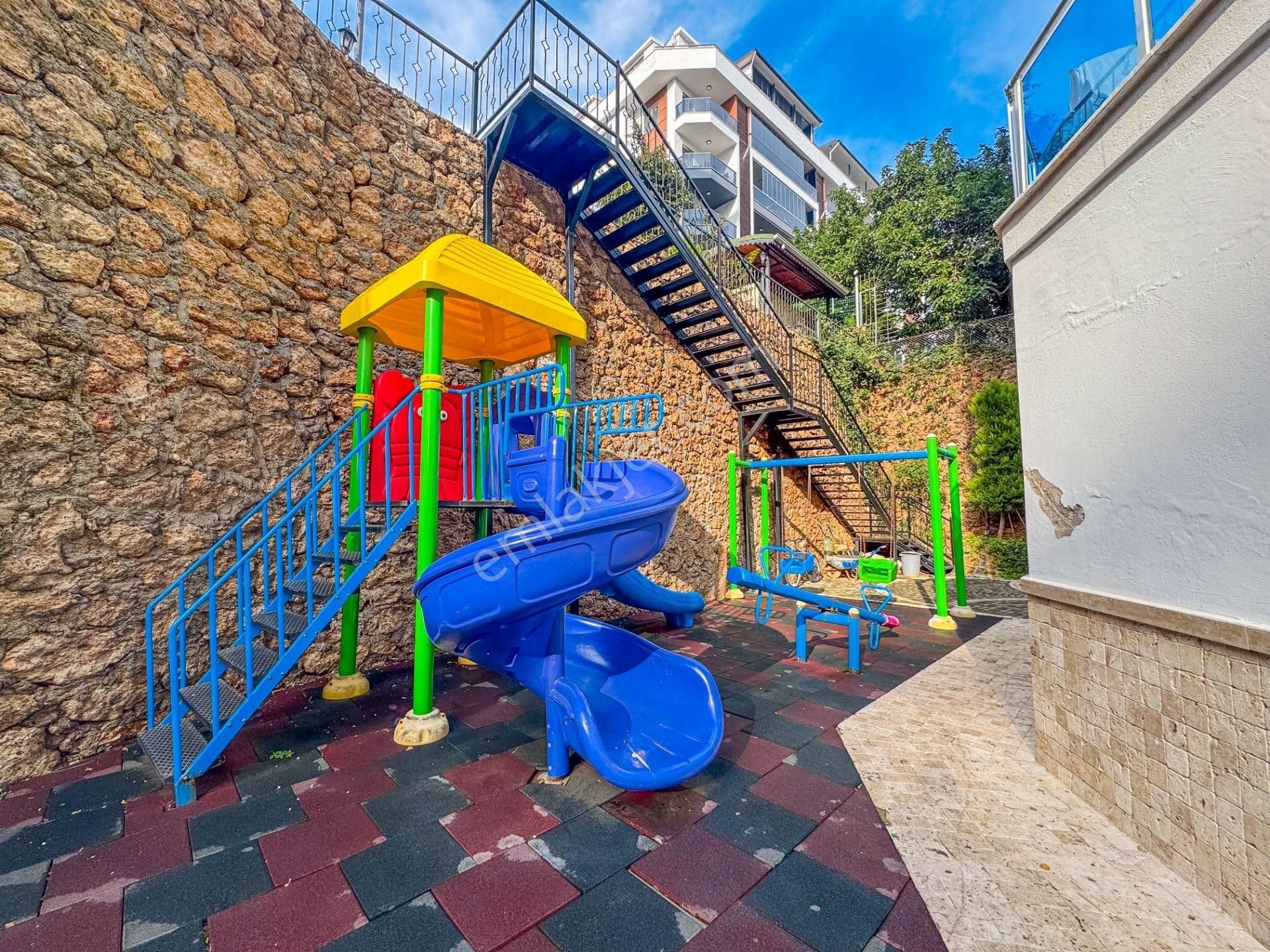 Alanya Tosmur 2+1 Penthouse Denize Yakın İnanılmaz Muhteşem Yatırım Fırsatı - Görsel 10