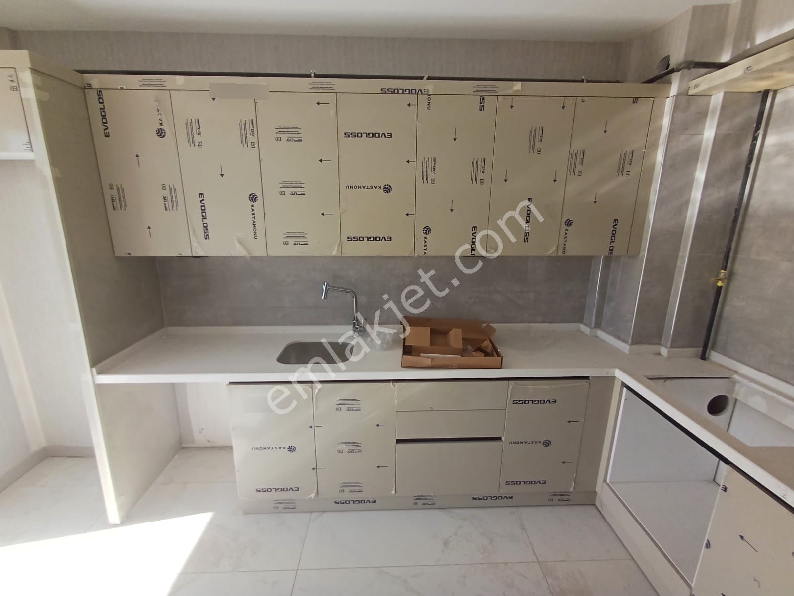 Emrah Çiftci'den Selçuklu Yazır Mah.kanyon Park Civarı Satılık 2+1 Sıfır Lüks Daireler - Görsel 2