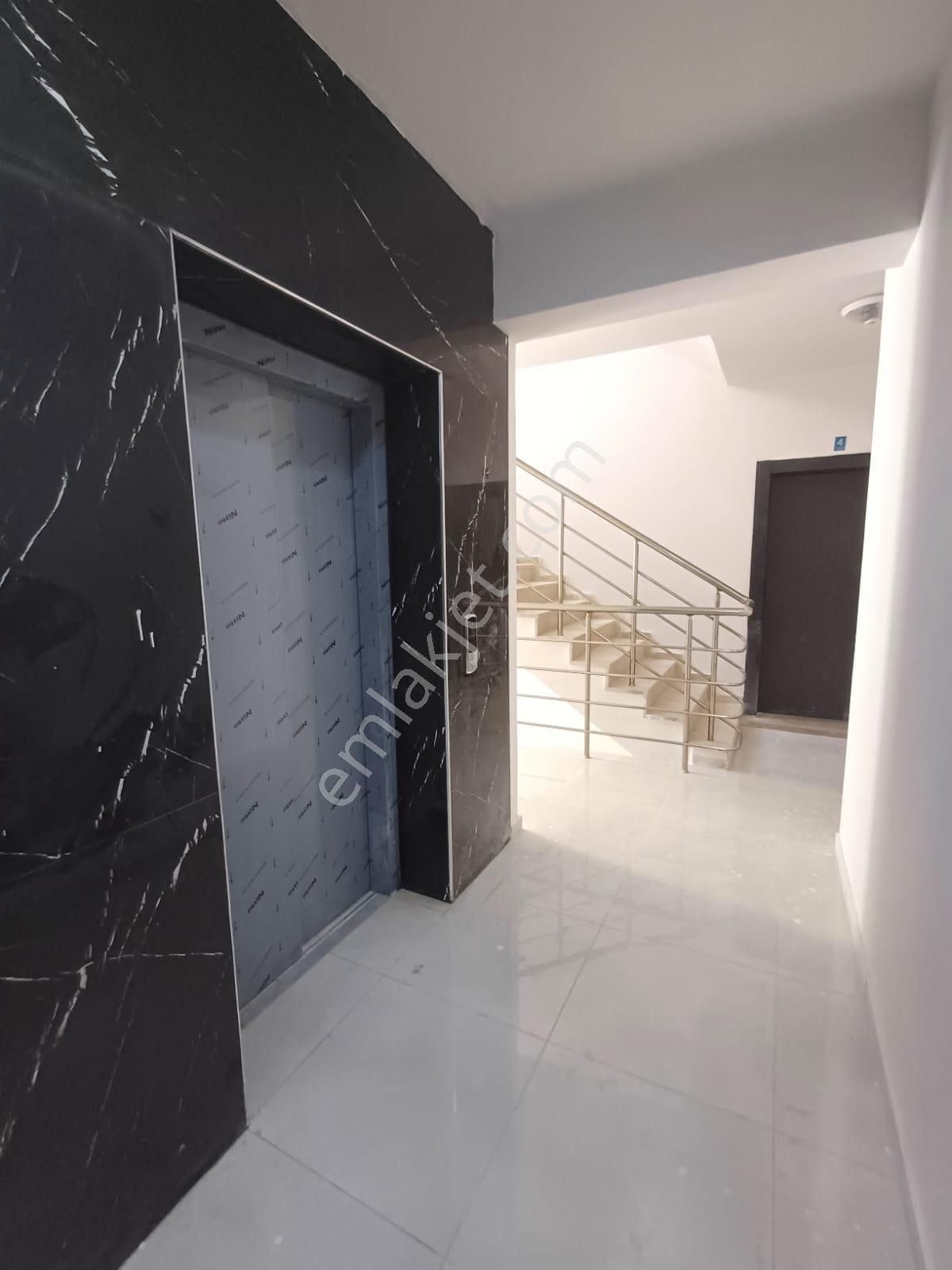 Emrah Çiftci'den Selçuklu Yazır Mah.kanyon Park Civarı Satılık 2+1 Sıfır Lüks Daireler - Görsel 15