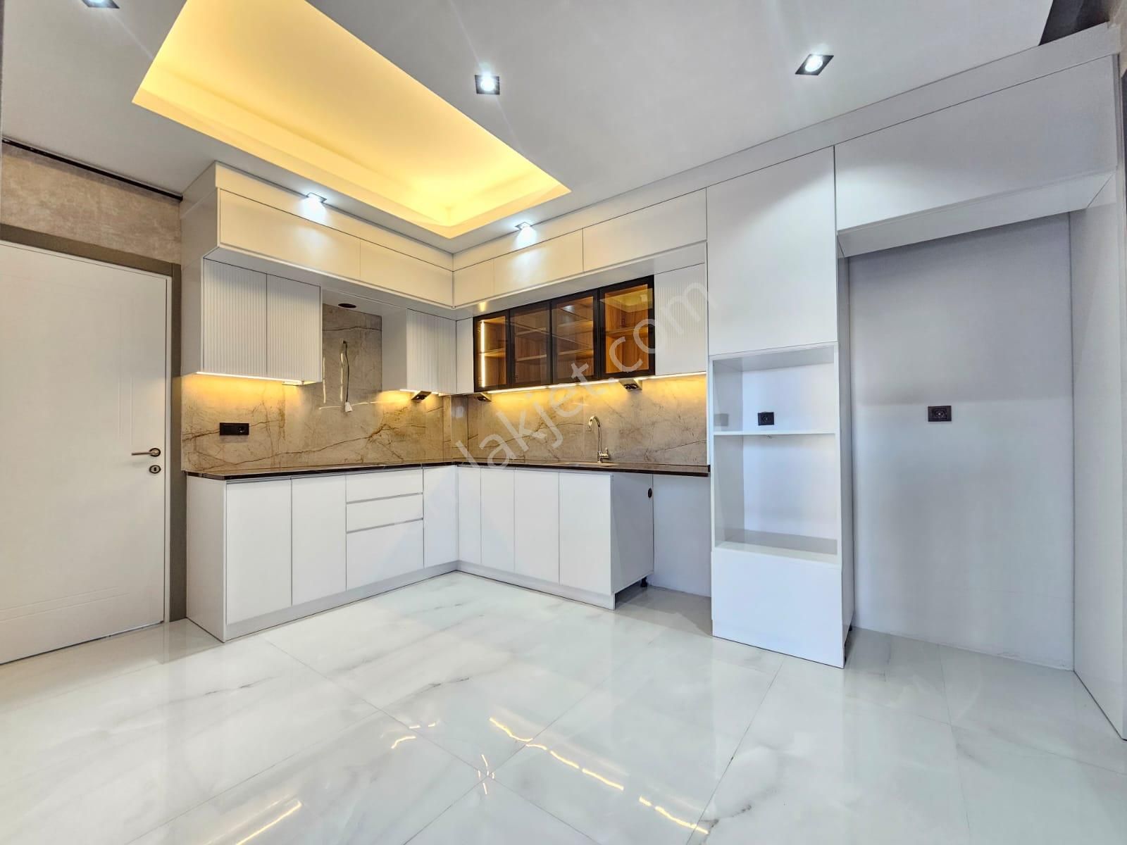 Denizli 1200 Evler De 3+1 180 M2 Arakat Fırsat Son Daireler