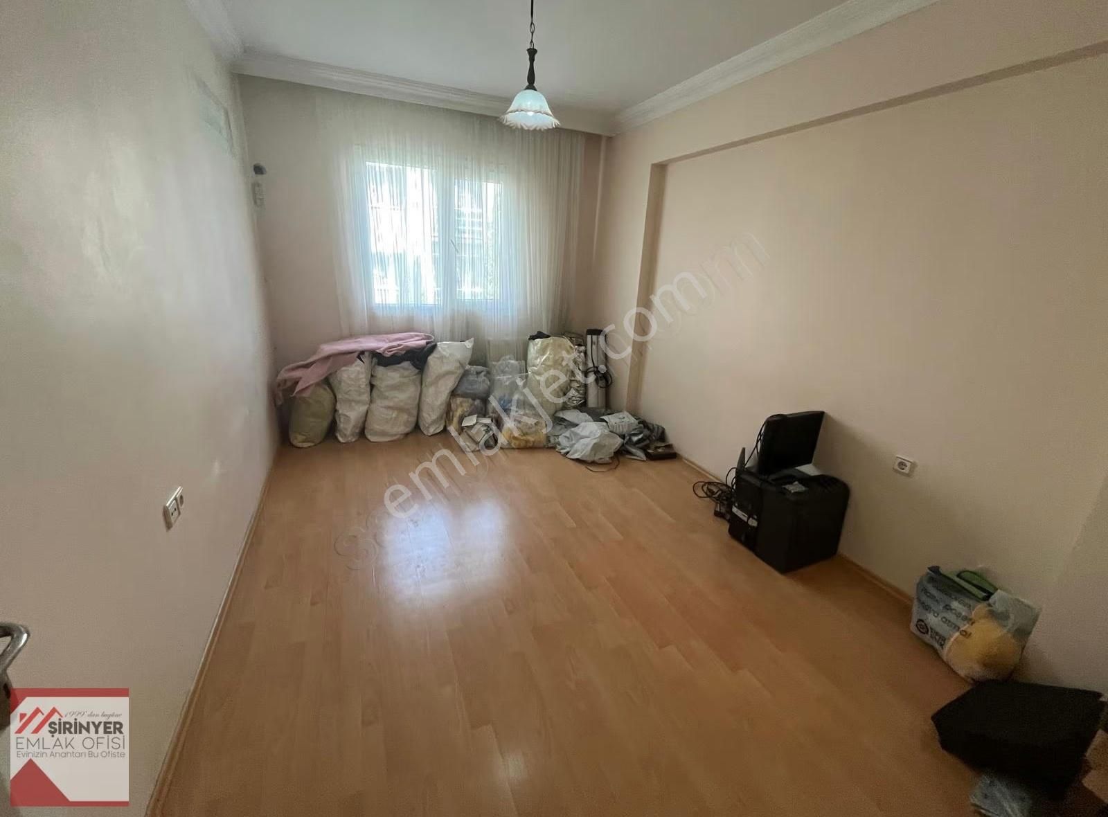 Satılık Arakat Büyük 3+1 Sitede - Görsel 3