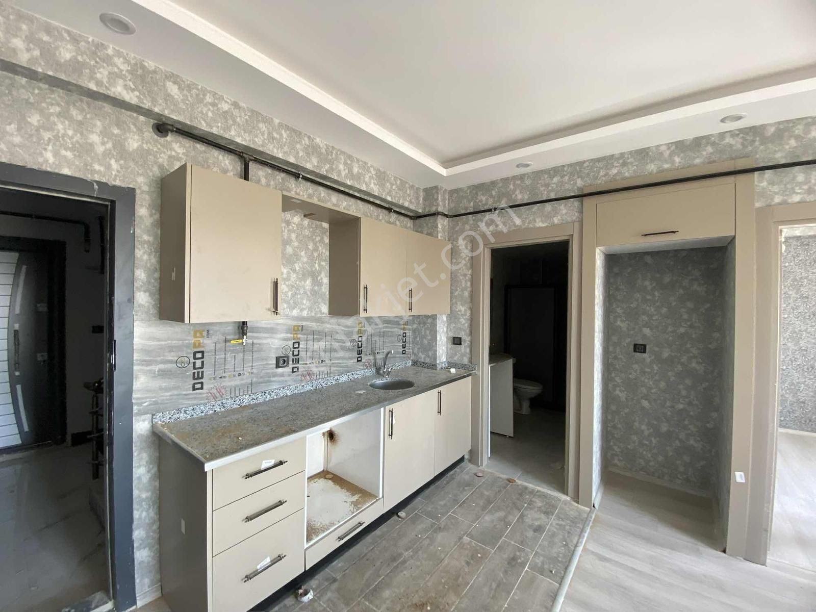 Batıkent 'te Satılık 1+1 Ara Kat Daire ( Mehmet Demir )