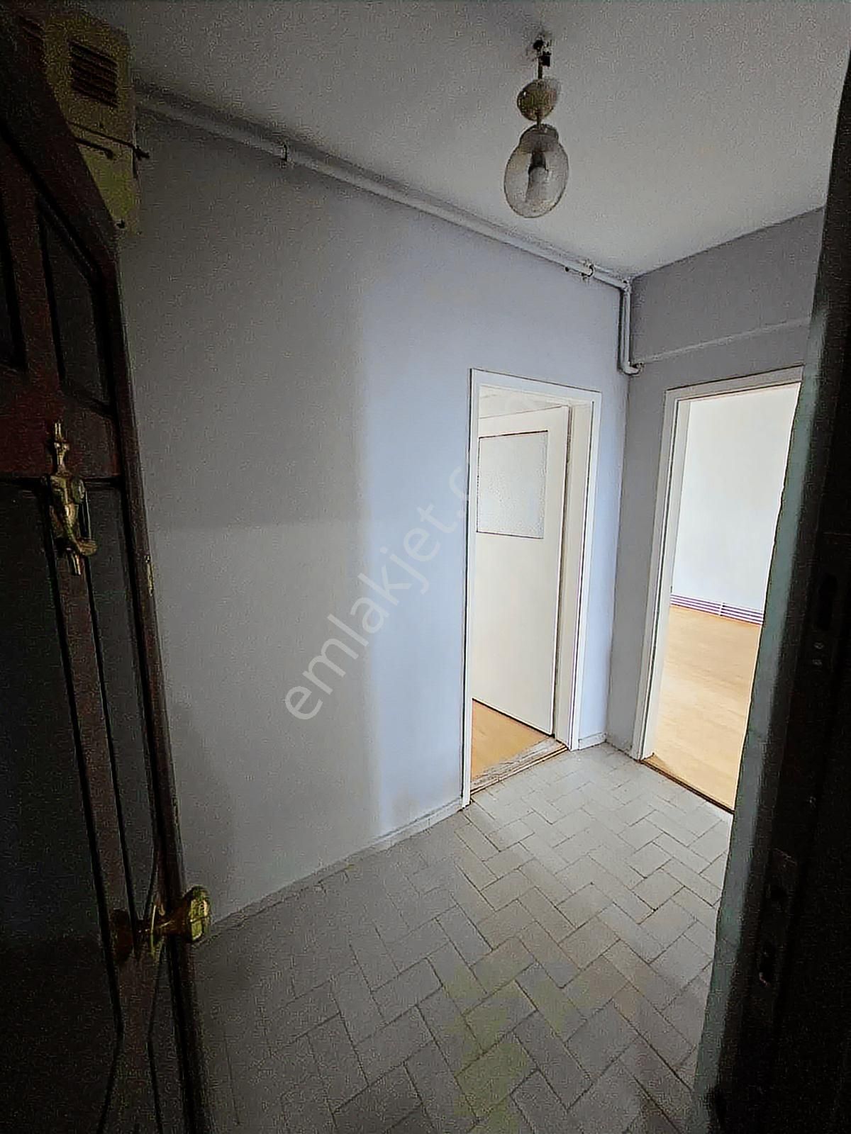 Gazcılarda Aile Apartmanında 2+1 90 M2 Kombili-toki Karşısı - Görsel 13