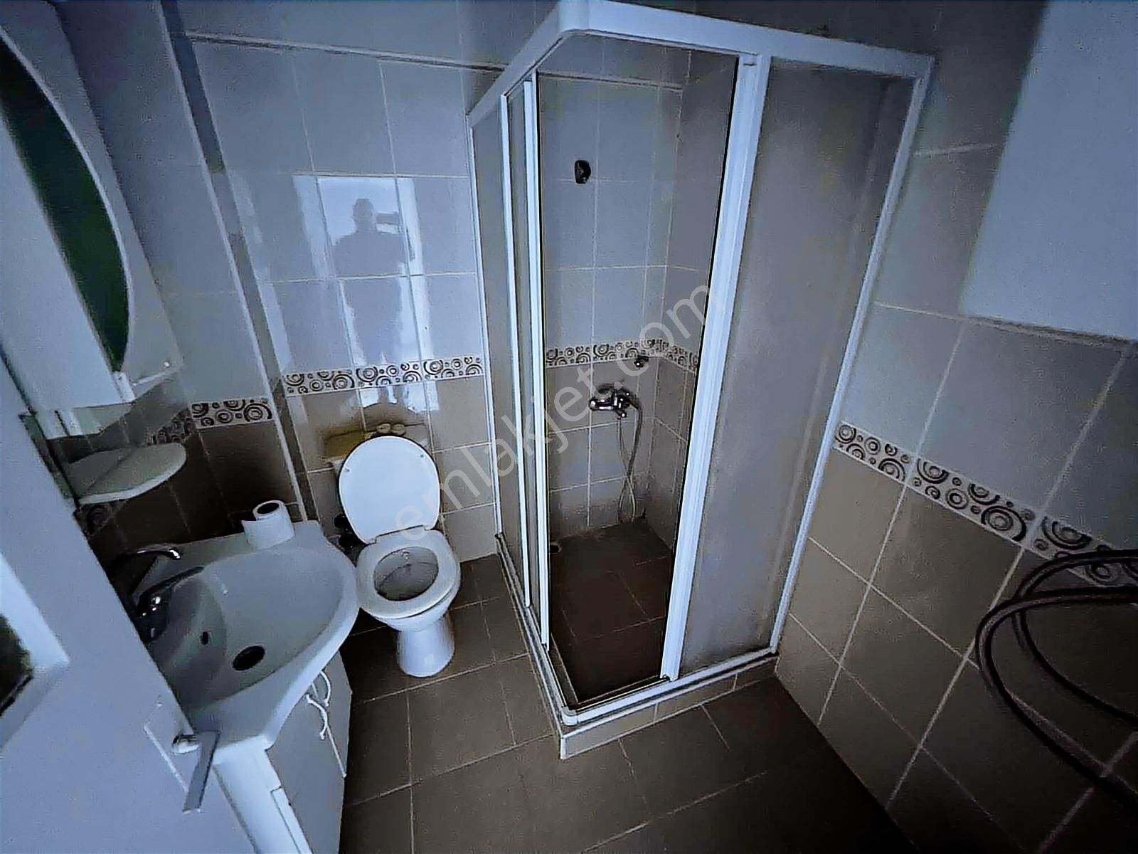 Gazcılarda Aile Apartmanında 2+1 90 M2 Kombili-toki Karşısı - Görsel 3