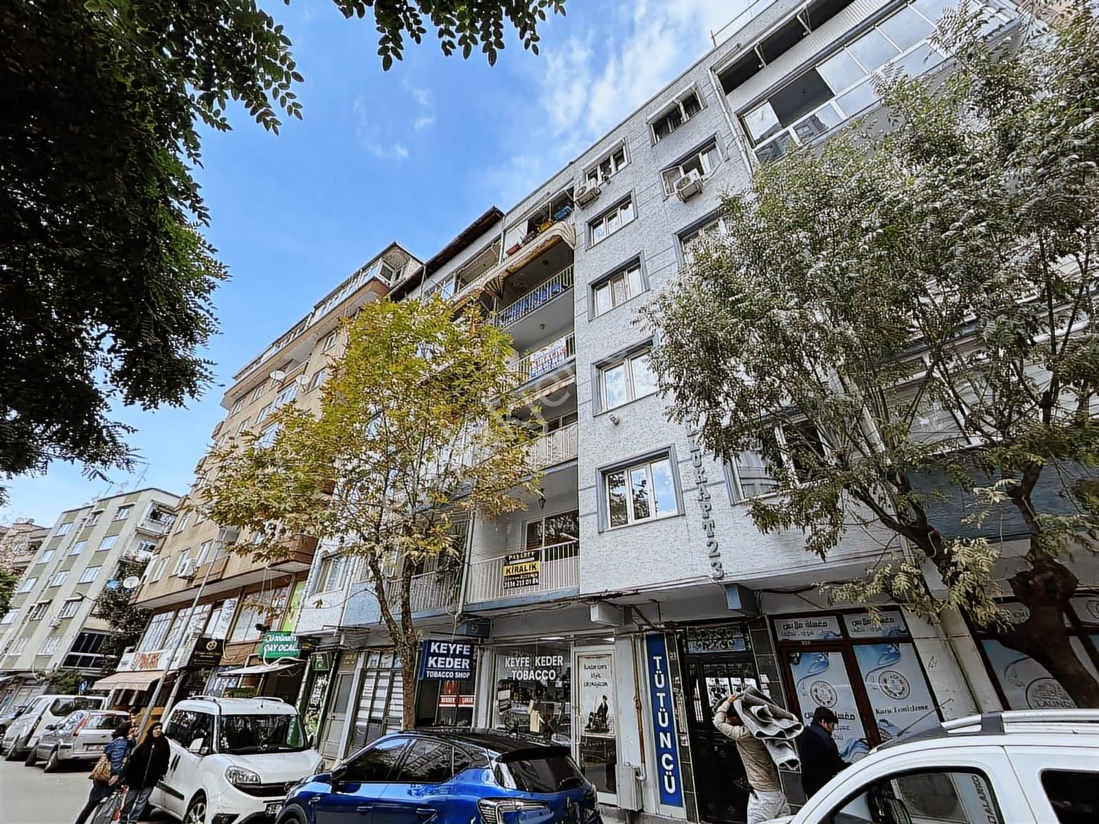 Gazcılarda Aile Apartmanında 2+1 90 M2 Kombili-toki Karşısı