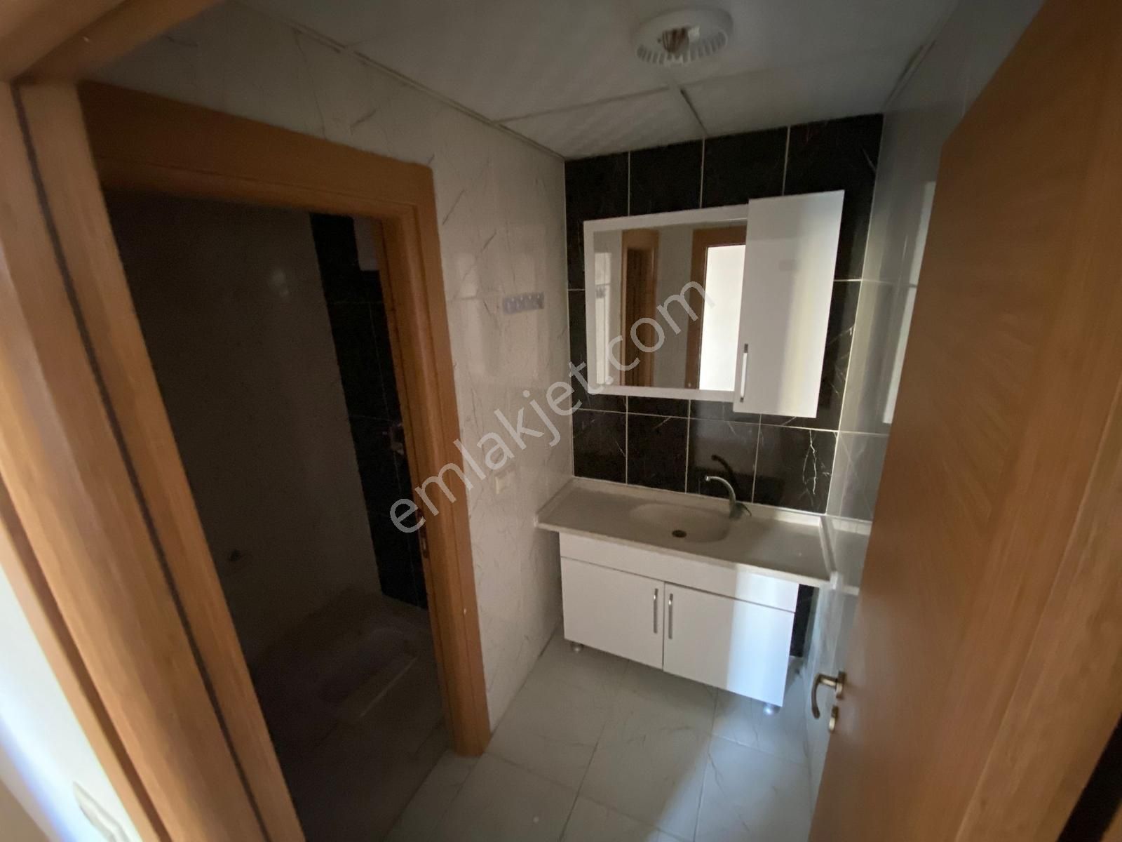 Cemil Şimşek'ten Erenlerde Merkezi Konumda 3+1 Fırsat Daire - Görsel 10