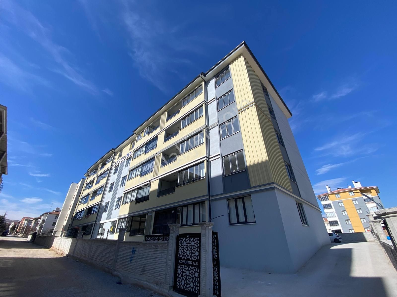 Cemil Şimşek'ten Akşemsettinde Sıfır 3+1 Daire