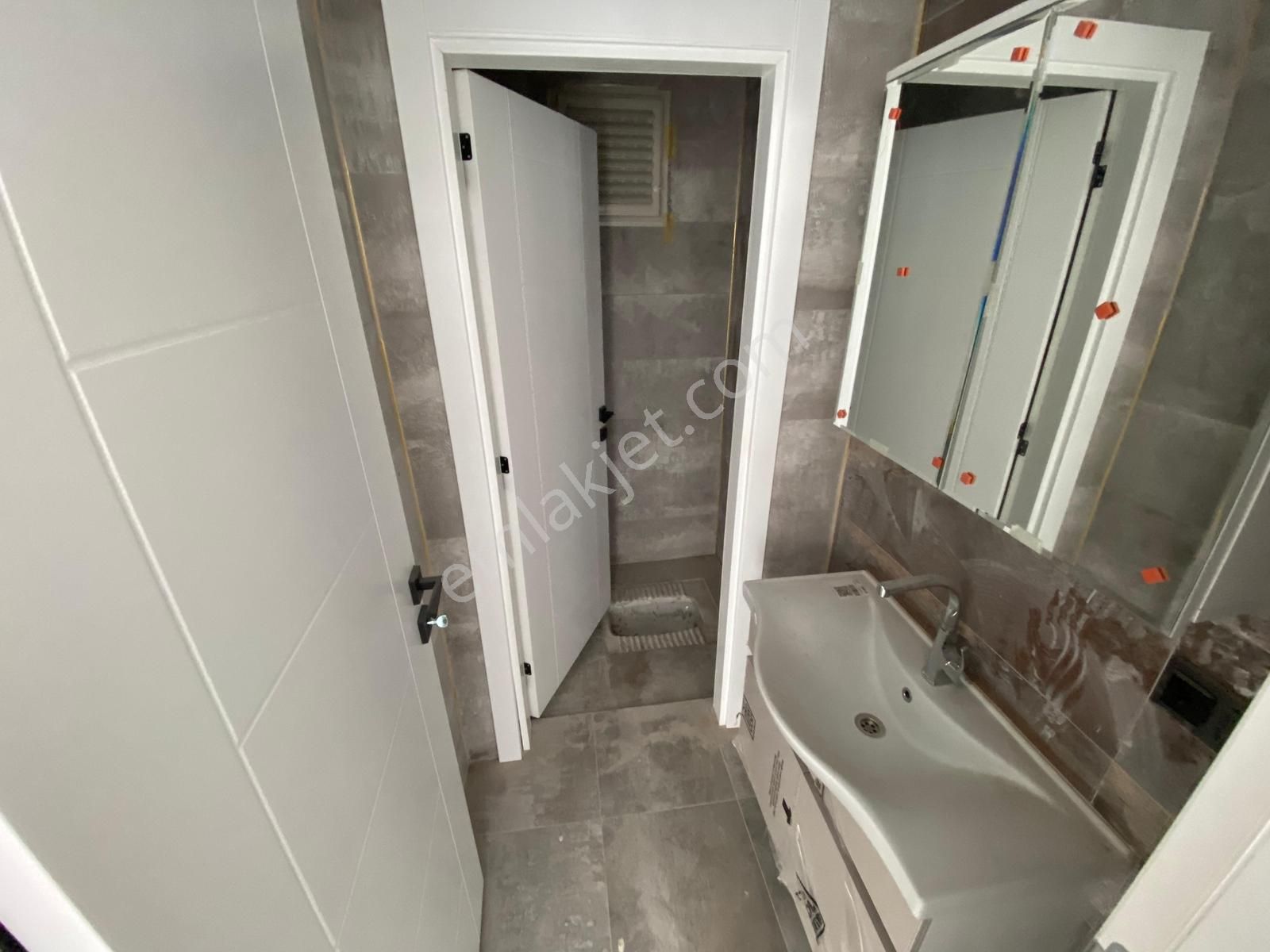 Cemil Şimşek'ten Akşemsettinde Sıfır 3+1 Daire - Görsel 9