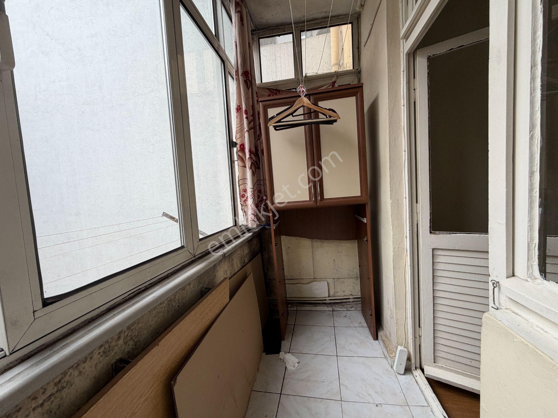 As Emlak Tan 2+1 Üsküdar Merkezde Ana Cadde Üzeri 3.kat Daire - Görsel 16
