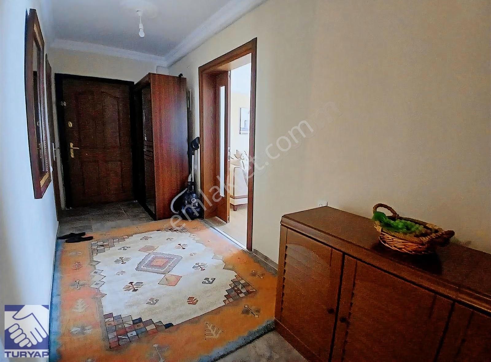 Kuşadası Ege Mahallesinde Satılık Geniş 3+1 Daire - Görsel 8