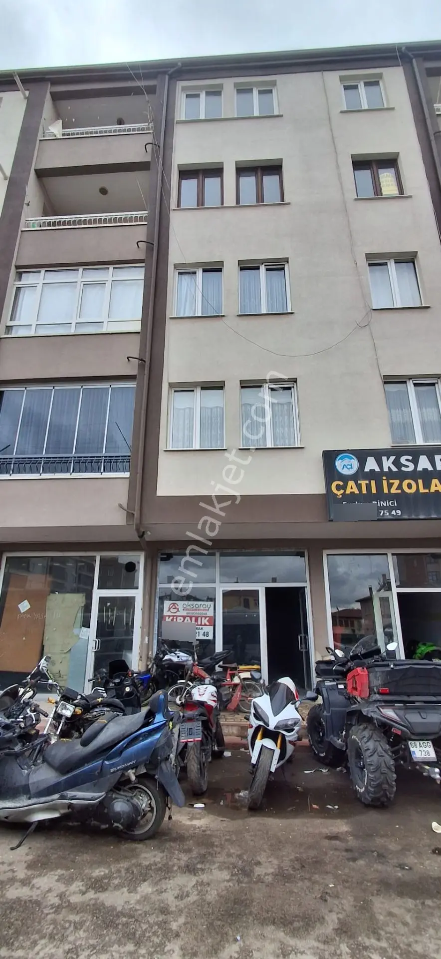 Aksaray Tacin Mah Cadde Üzerinde Kiralık 80 M² Dükkan