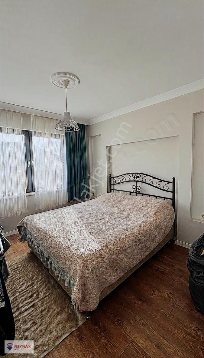 Re/max Mid Kuva-yi Milliye Mahallesi Satılık Tripleks Villa - Görsel 13